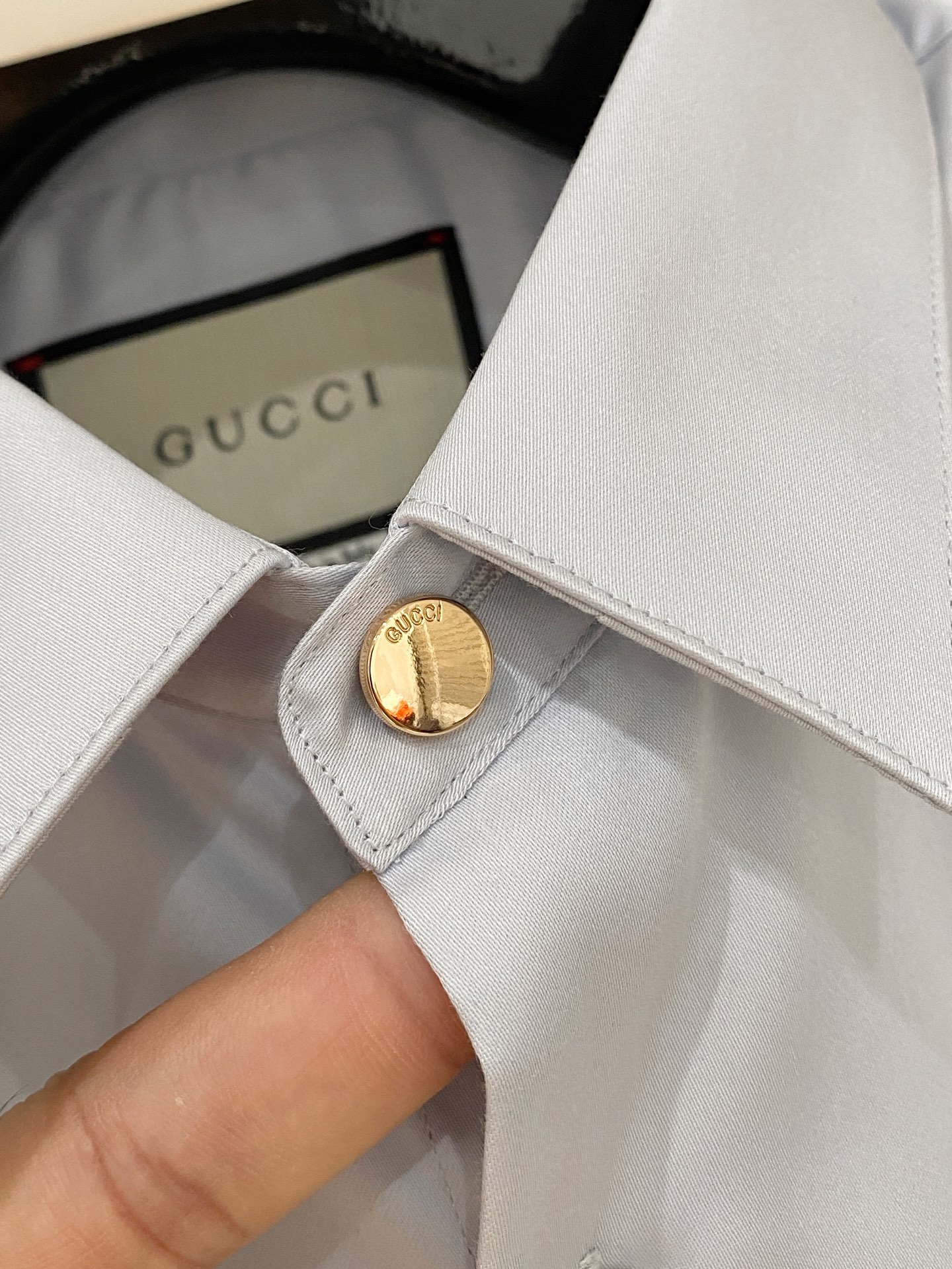 🌾退换🔥 强势上新，新款不断！！！新款衬衫，高级面料高级做工，顶级品质！！！S一XXLS穿125左右m穿