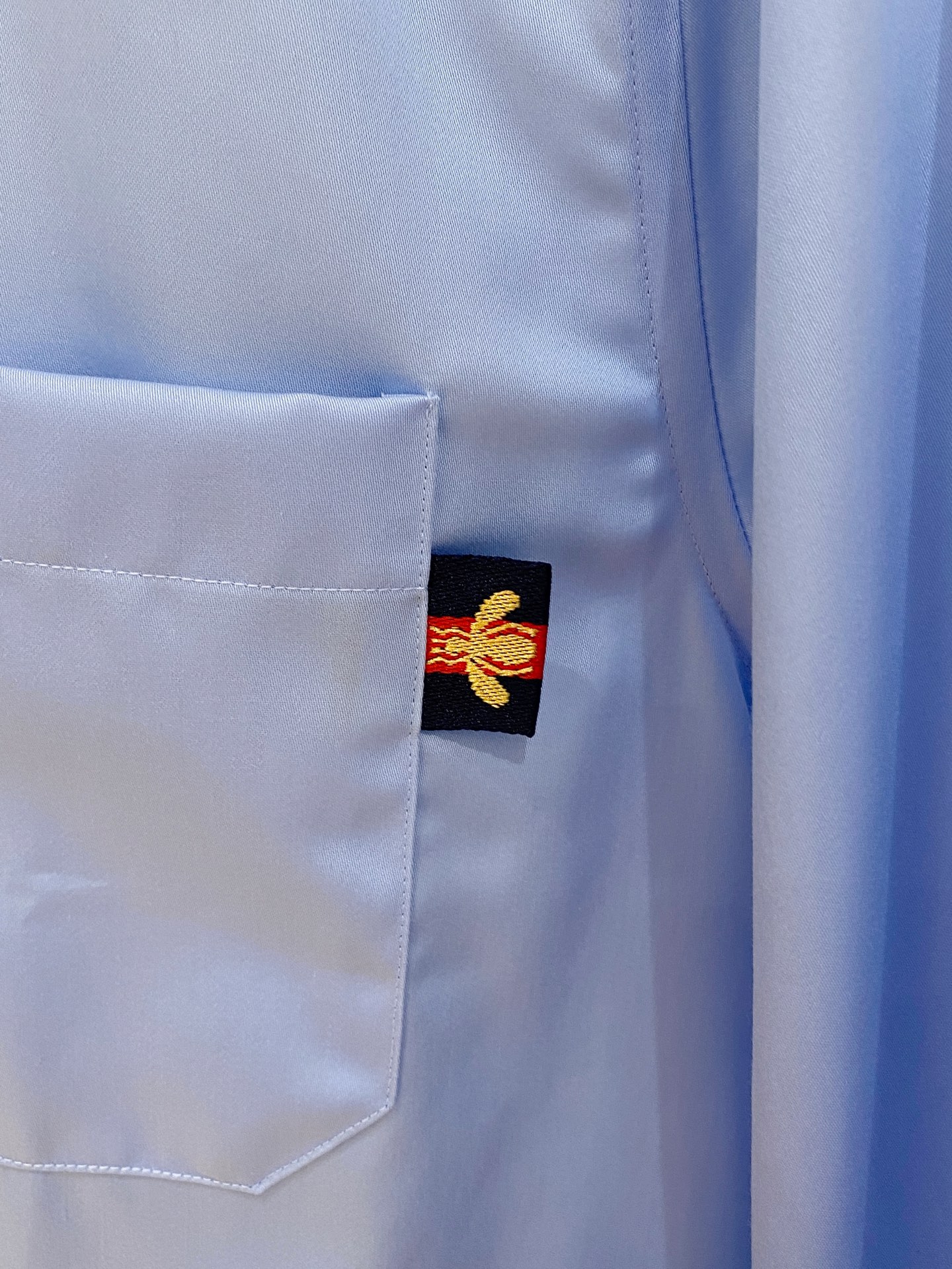 🌾退换🔥 强势上新，新款不断！！！新款衬衫，高级面料高级做工，顶级品质！！！S一XXLS穿125左右m穿