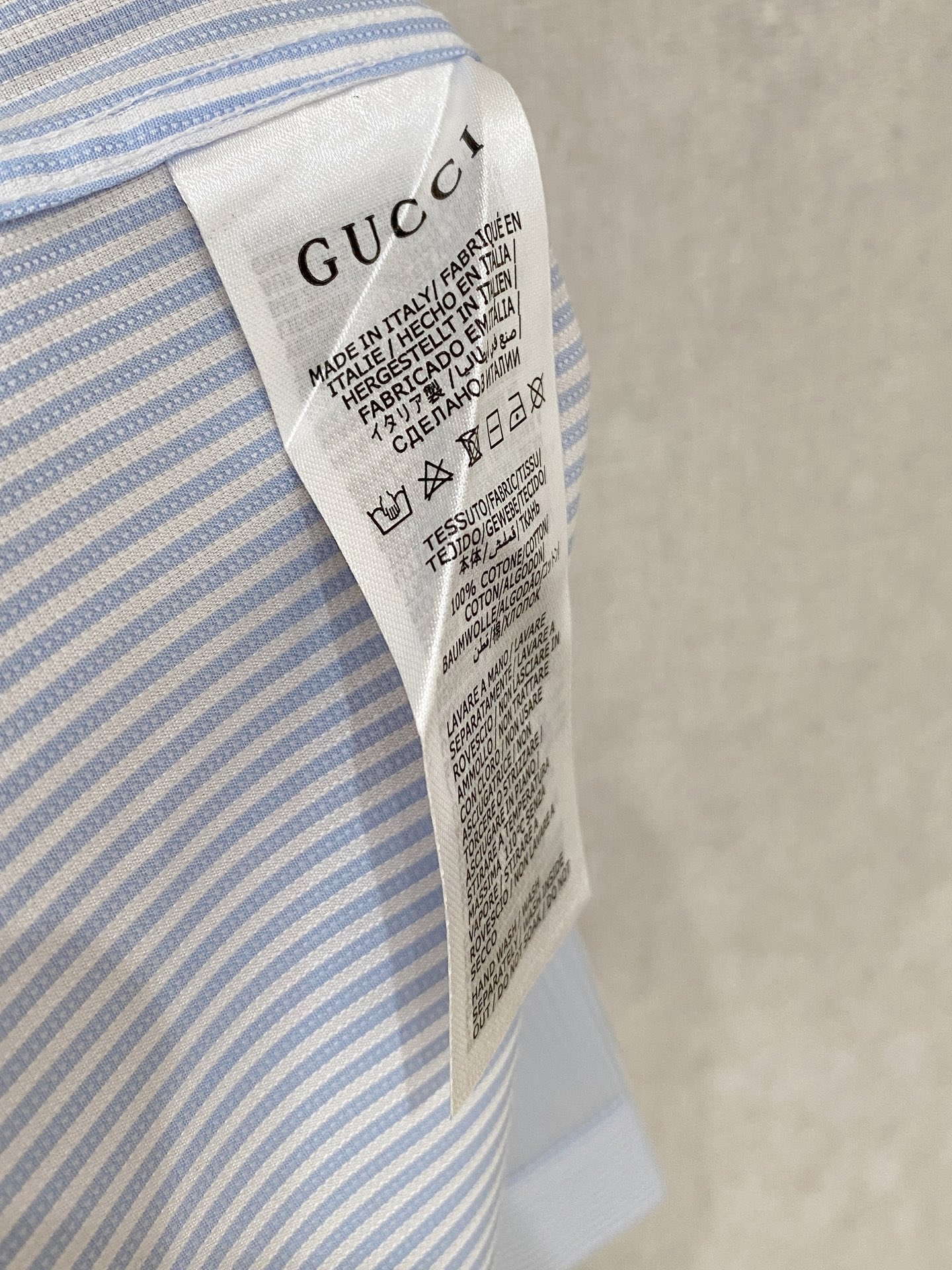 🌾退换🔥 强势上新，新款不断！！！新款衬衫，高级面料高级做工，顶级品质！！！S一XXLS穿125左右m穿