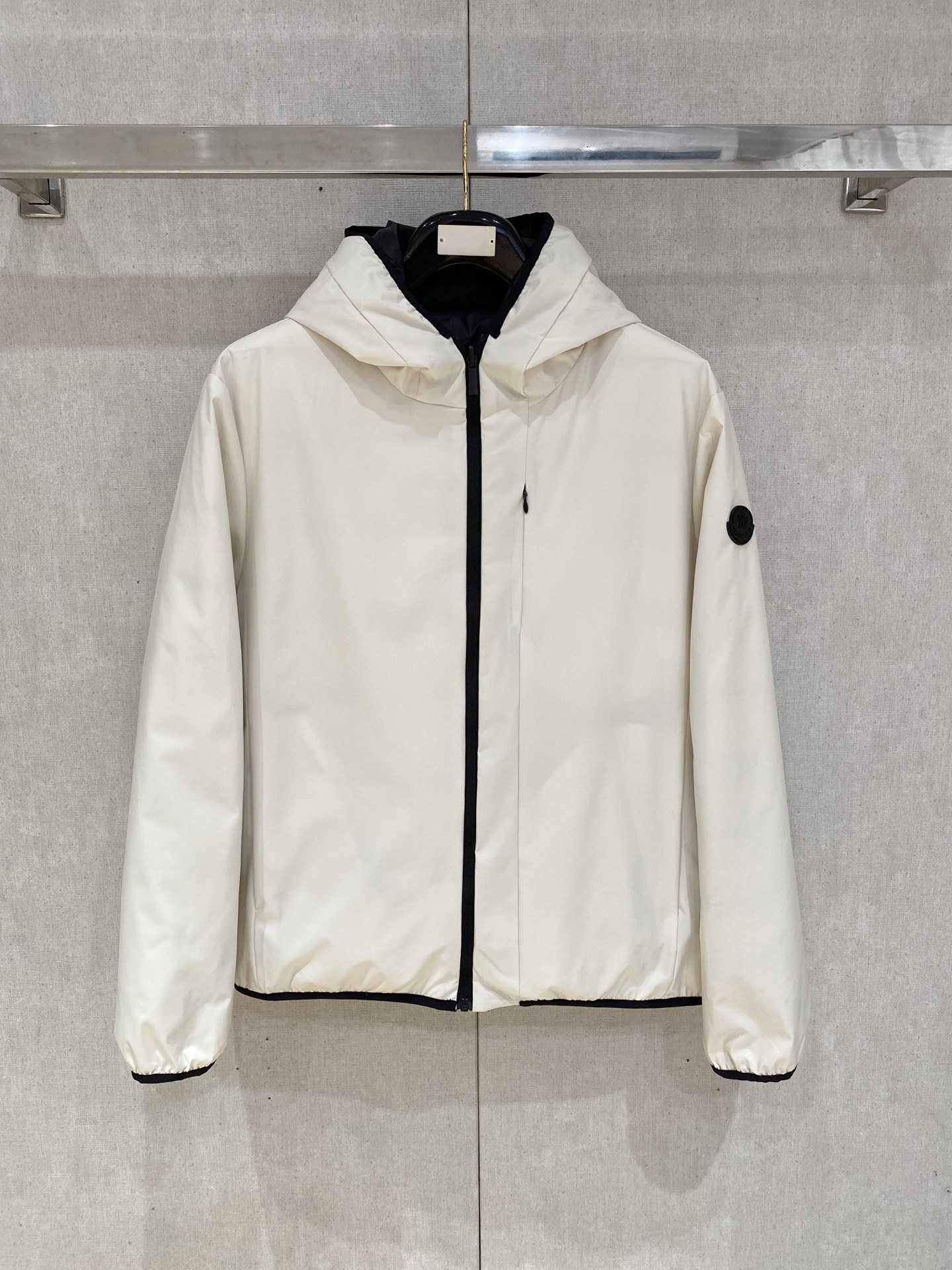 NO:530421,The highest-end version of the market, two-sided down 2-color new product (M0NCLER autumn and winter new product Jarama men's short down jacket jacket lacquered jacket larama short down jacket is a personalized item designed for modern men who focus on functionality and beauty. Filling white goose down content 90 fabric nylon, polyester moderate thickness ingredient content lining: polyester hood: polyester fiber fabric: polyester fiber outer back body: nylon pattern solid color collar hooded sleeve long sleeve sleeve, fall placket zipper long regular style fit elastic without elastic Size 48-56,, jackets & coats, jackets & coats, down jacket, hats, alexander wang19860909市场顶级最高版,双面羽绒2色新品(M0NCLER 秋冬新品Jarama男士短款羽绒服夹克克外套 larama短款羽绒夹克是一款个性单品,专为注重功能性和美观的现代男士设计. 填充物白鹅绒含绒量90面料锦纶,涤纶 厚度适中成分含量里料:聚酯纤维兜帽:聚酯纤维面料:聚酯纤维外后身:锦纶 图案纯色领型连帽袖长长袖袖型,落衣门襟拉链衣长常规款版型合身弹力无弹力 尺码48-56,,jackets & coats,jackets & coats,down jacket,hats,alexander wang,Men's clothing