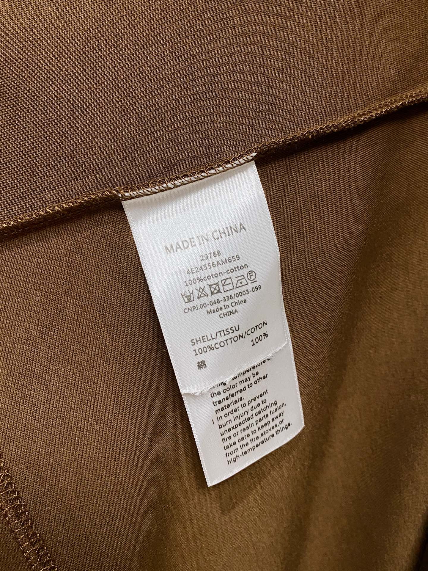 P鳄鱼🐊25ss秋季【新品】新款贸易订单圆领长袖打底衫长袖T恤网红款！上身舒适透气，不僵硬，整体有着丰富