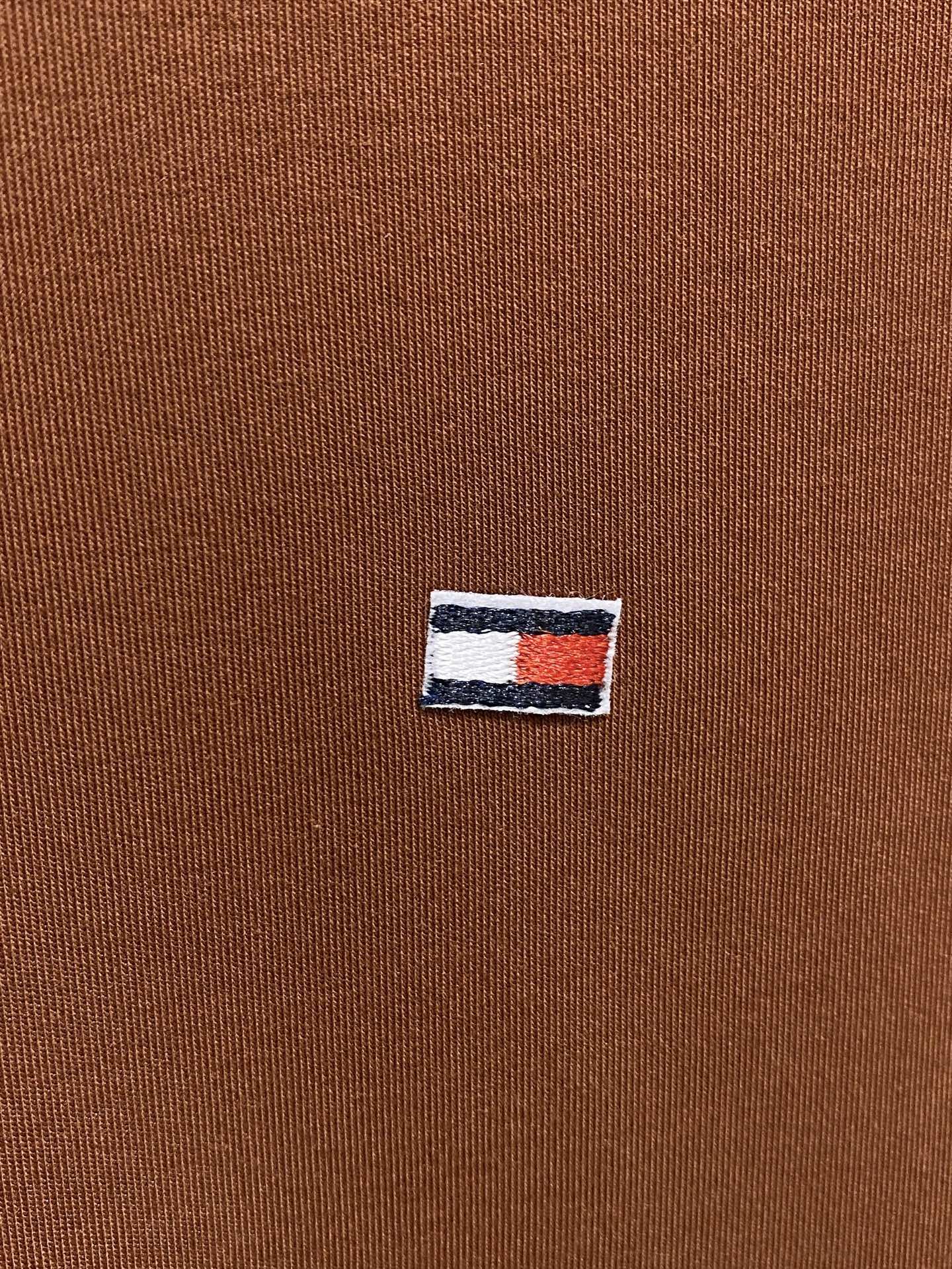 P汤米25ss秋季【新品】新款贸易订单圆领长袖打底衫长袖T恤网红款！上身舒适透气，不僵硬，整体有着丰富的