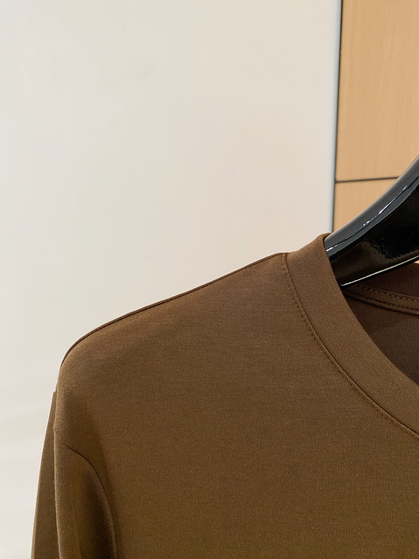 P鳄鱼🐊25ss秋季【新品】新款贸易订单圆领长袖打底衫长袖T恤网红款！上身舒适透气，不僵硬，整体有着丰富