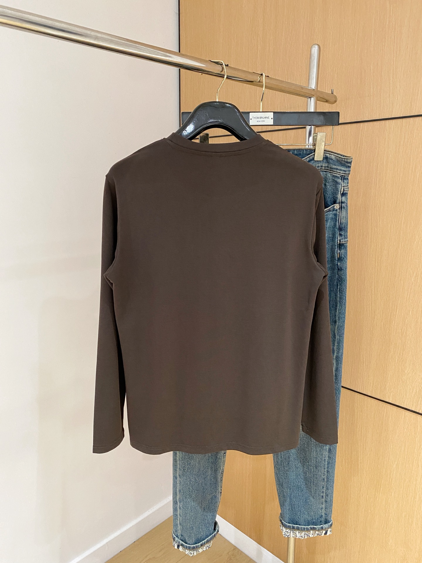 P杜嘉班纳25ss秋季【新品】新款贸易订单圆领长袖打底衫长袖T恤网红款！上身舒适透气，不僵硬，整体有着丰