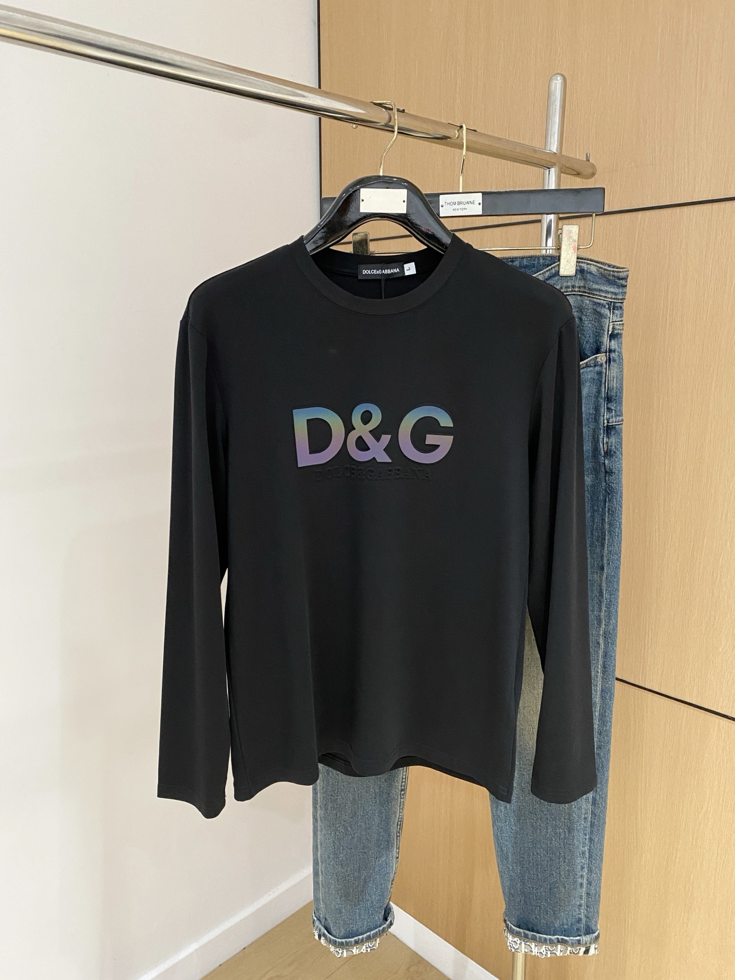 P杜嘉班纳25ss秋季【新品】新款贸易订单圆领长袖打底衫长袖T恤网红款！上身舒适透气，不僵硬，整体有着丰