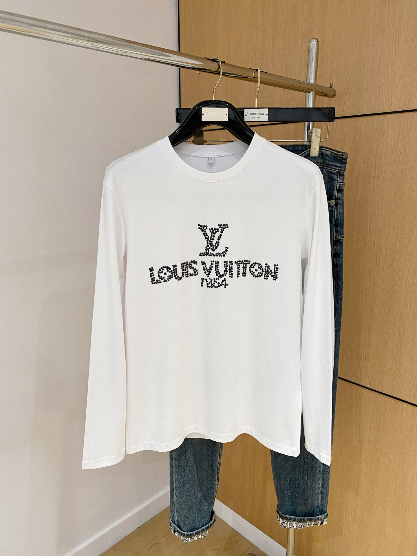 PLV 25ss秋季【新品】新款贸易订单圆领长袖打底衫长袖T恤网红款！上身舒适透气，不僵硬，整体有着丰富