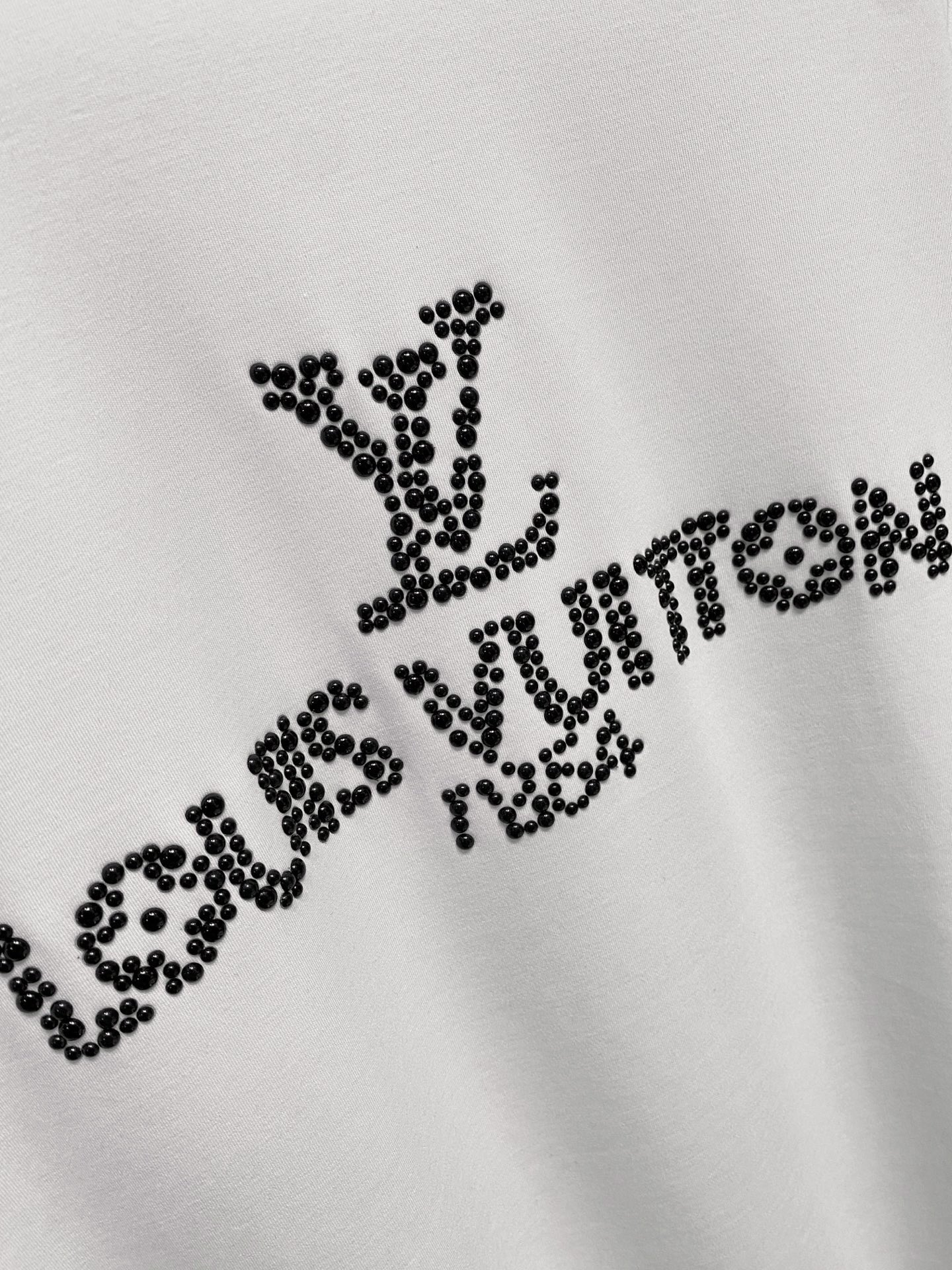 PLV 25ss秋季【新品】新款贸易订单圆领长袖打底衫长袖T恤网红款！上身舒适透气，不僵硬，整体有着丰富