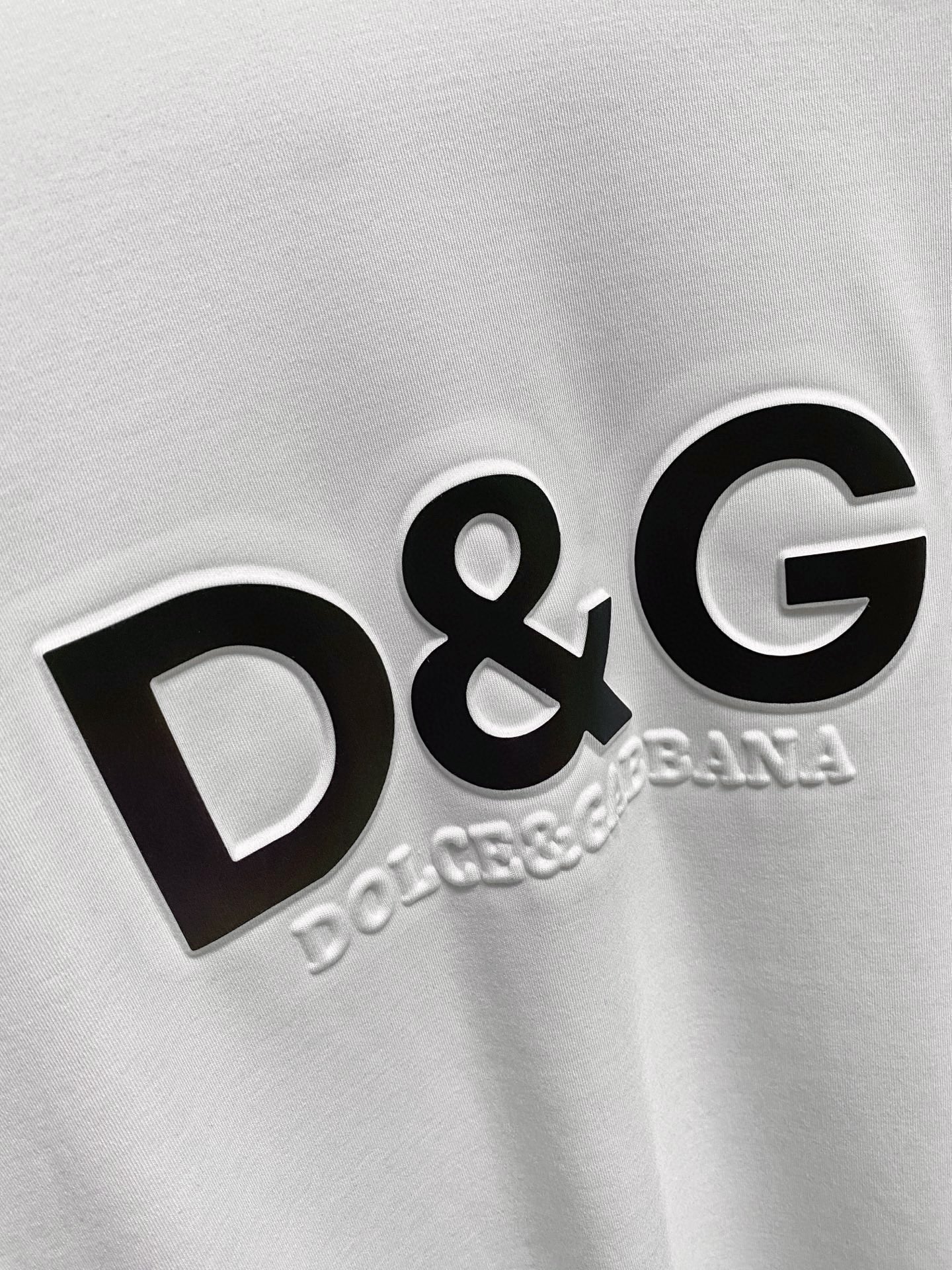 P杜嘉班纳25ss秋季【新品】新款贸易订单圆领长袖打底衫长袖T恤网红款！上身舒适透气，不僵硬，整体有着丰