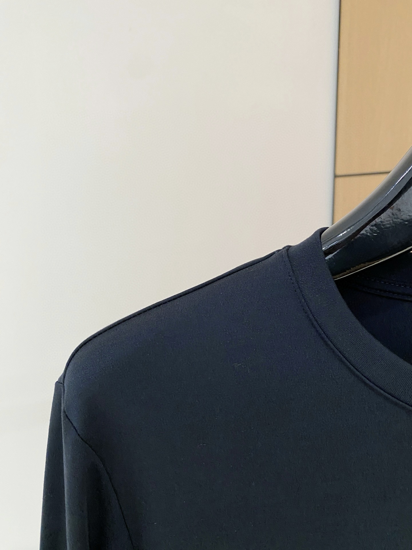 P蒙口25ss秋季【新品】新款贸易订单圆领长袖打底衫长袖T恤网红款！上身舒适透气，不僵硬，整体有着丰富的