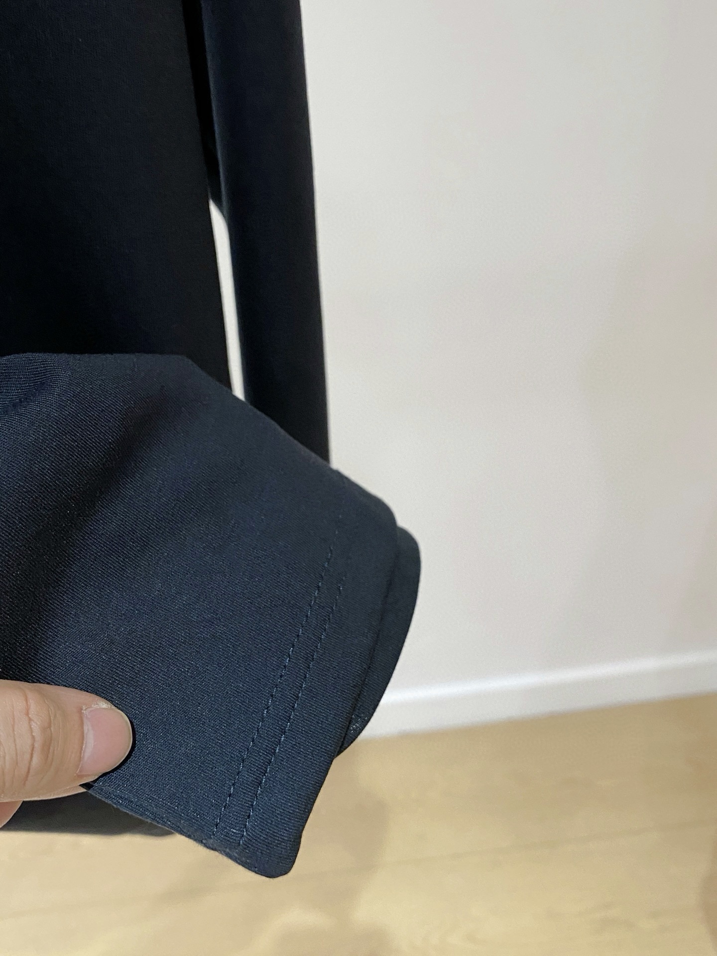 P蒙口25ss秋季【新品】新款贸易订单圆领长袖打底衫长袖T恤网红款！上身舒适透气，不僵硬，整体有着丰富的