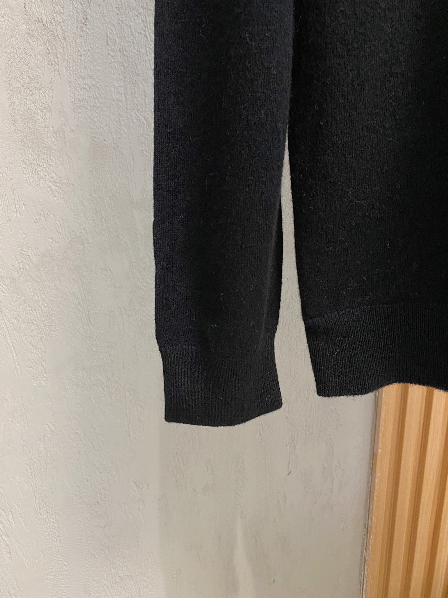 Classic Fit Solid Color Cashmere Blend Sweater 7 i1758287574742 3038 0 5