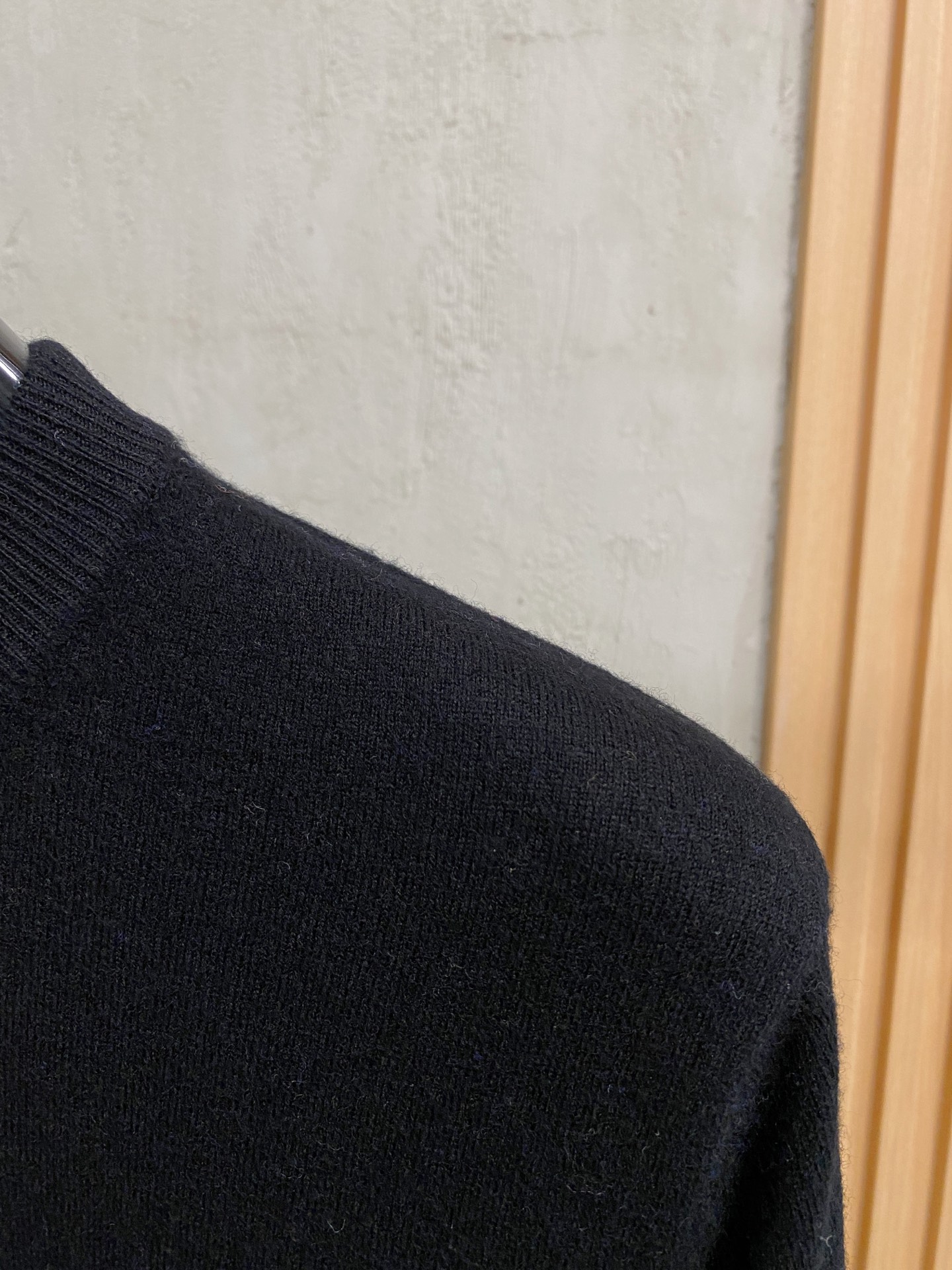Classic Fit Solid Color Cashmere Blend Sweater 4 i1758287574770 3143 0 2