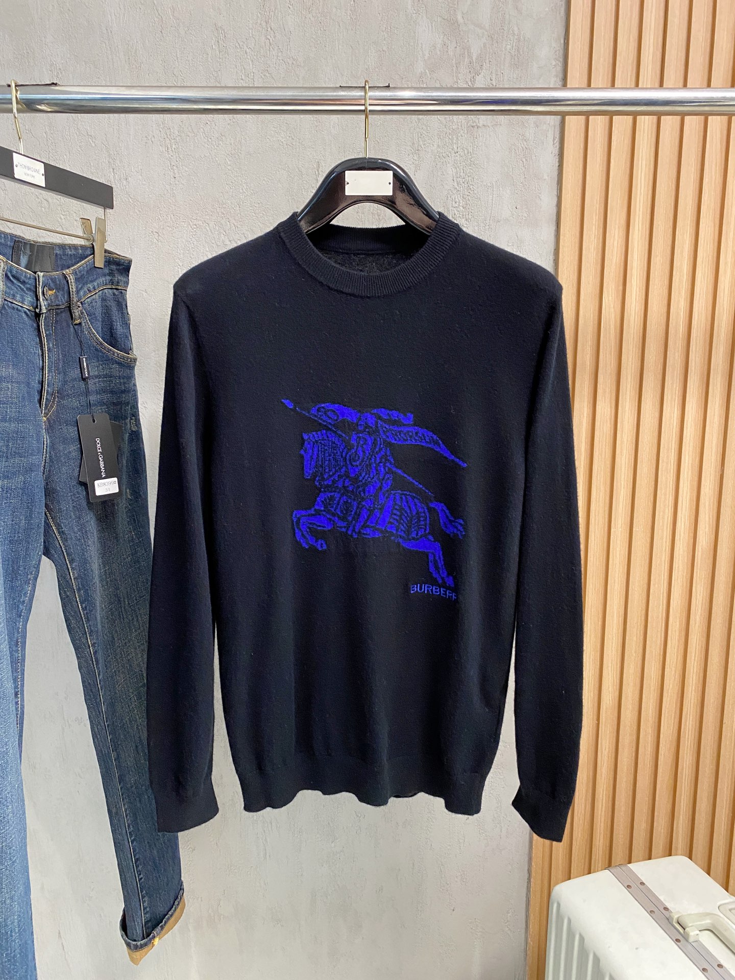 Classic Fit Solid Color Cashmere Blend Sweater 2 i1758287574819 5428 0 0
