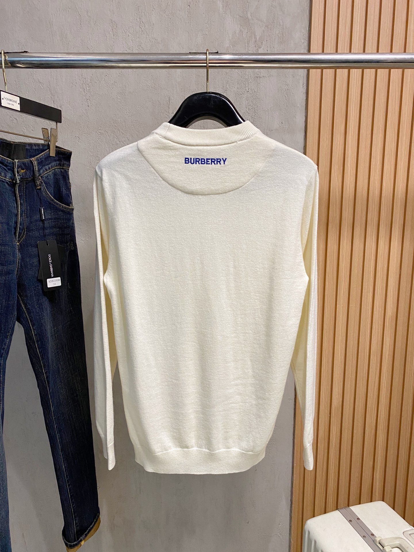Classic Fit Solid Color Cashmere Blend Sweater 10 i1758288186584 1265 0 8