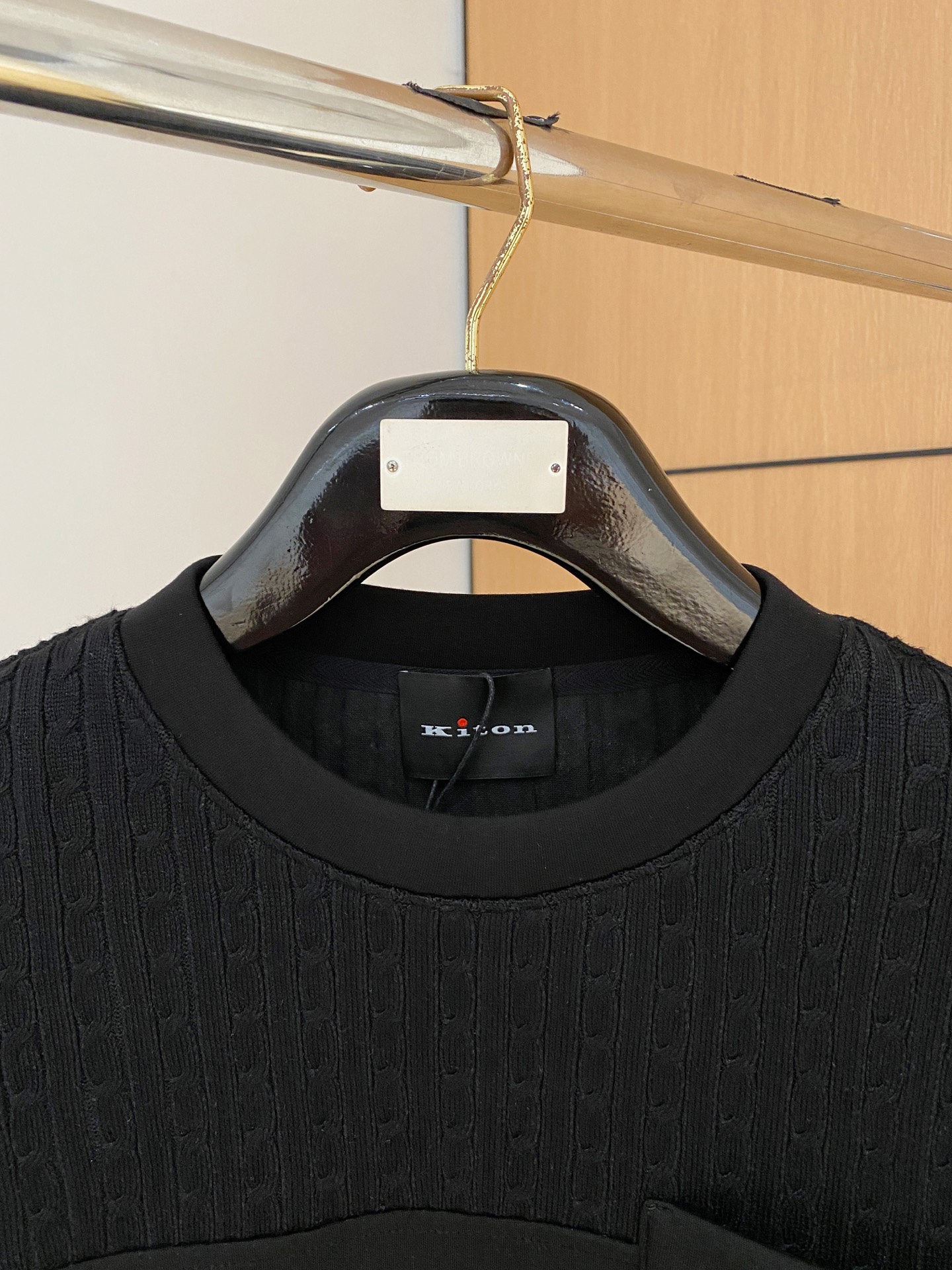 顶级品质>专柜官网同步发售！辅料全部原版定制出品，贸易公司真品订单。高级定制进口面料，以天然植物纖維提炼