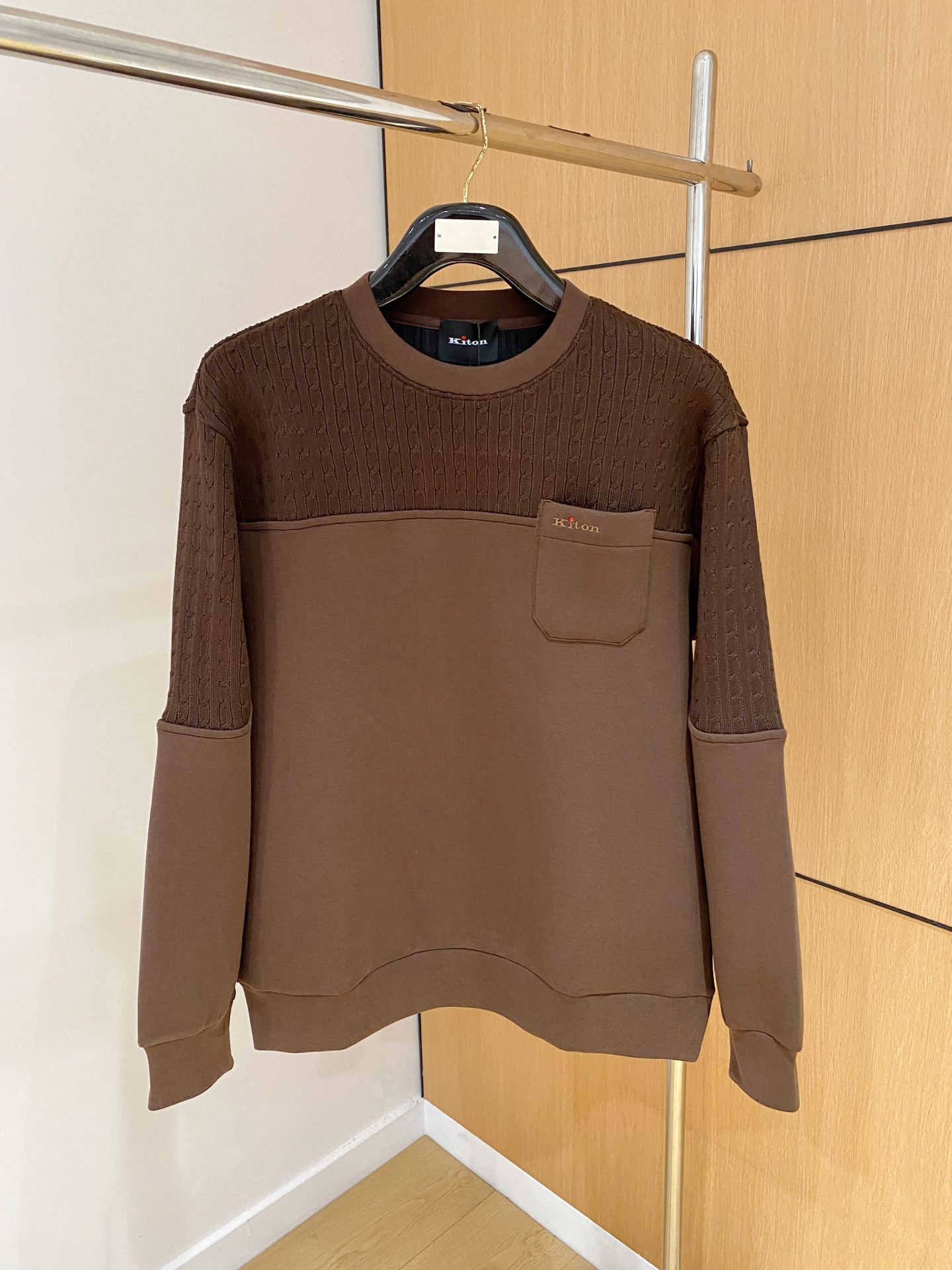 顶级品质>专柜官网同步发售！辅料全部原版定制出品，贸易公司真品订单。高级定制进口面料，以天然植物纖維提炼