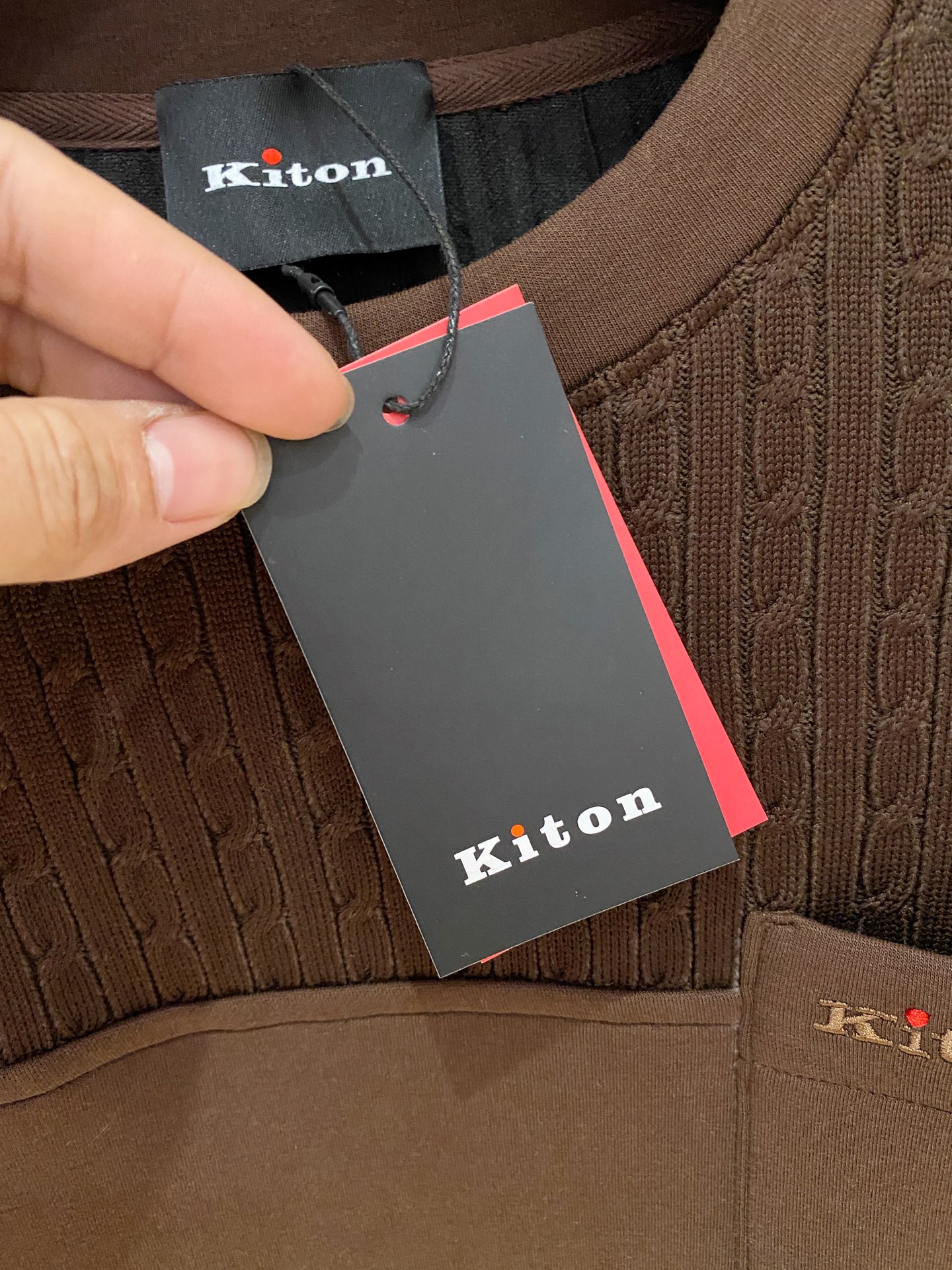 顶级品质>专柜官网同步发售！辅料全部原版定制出品，贸易公司真品订单。高级定制进口面料，以天然植物纖維提炼