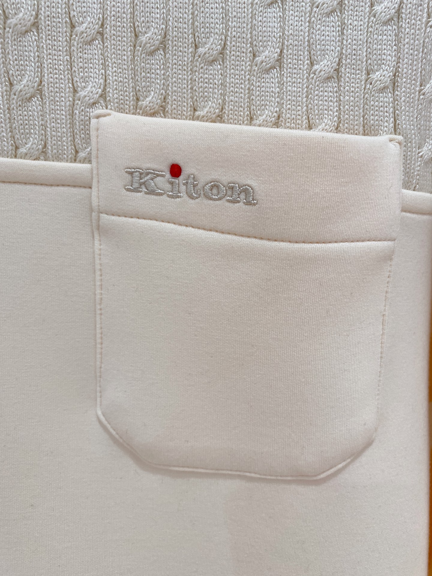 顶级品质>专柜官网同步发售！辅料全部原版定制出品，贸易公司真品订单。高级定制进口面料，以天然植物纖維提炼