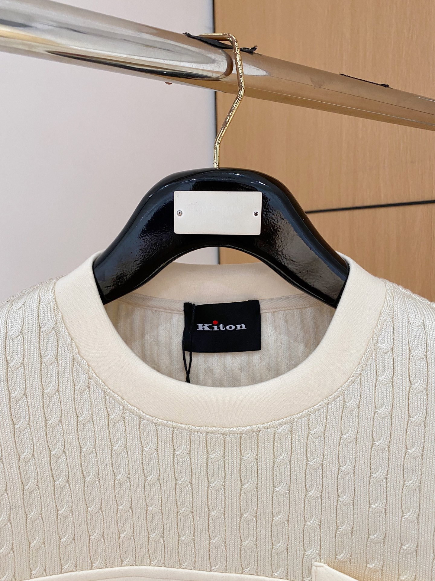 顶级品质>专柜官网同步发售！辅料全部原版定制出品，贸易公司真品订单。高级定制进口面料，以天然植物纖維提炼