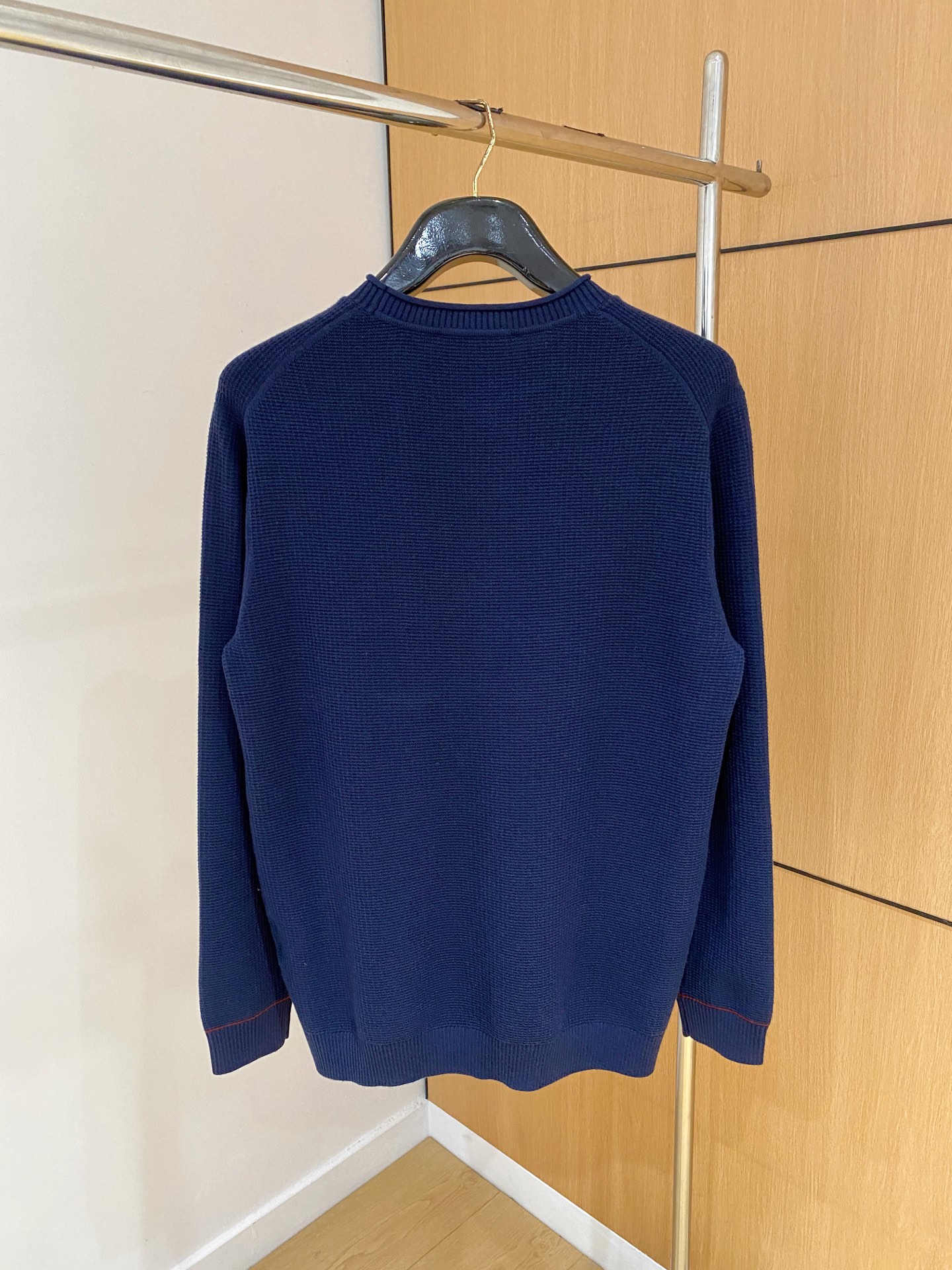 顶级品质>专柜官网同步发售！辅料全部原版定制出品，贸易公司真品订单。高级定制进口面料，以天然植物纖維提炼