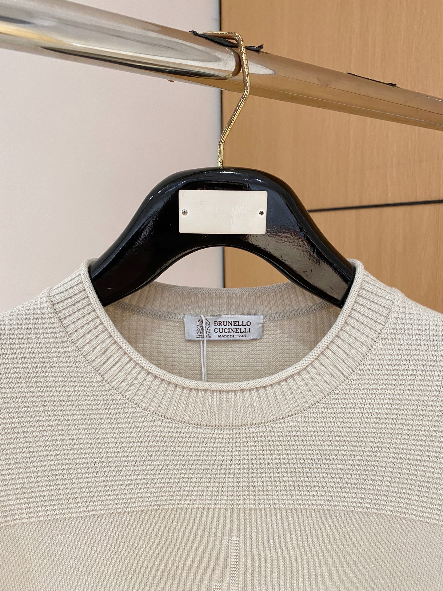 顶级品质>专柜官网同步发售！辅料全部原版定制出品，贸易公司真品订单。高级定制进口面料，以天然植物纖維提炼