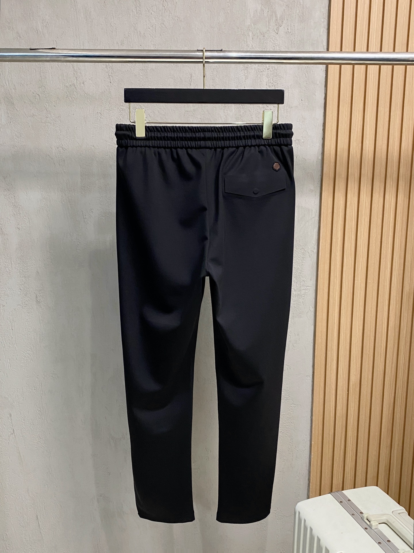 lP🆕💥独家专供新款休闲裤 高端版本！专柜定制面料 舒适度高，细节无可挑剔，品牌元素设计理念，体现高品质