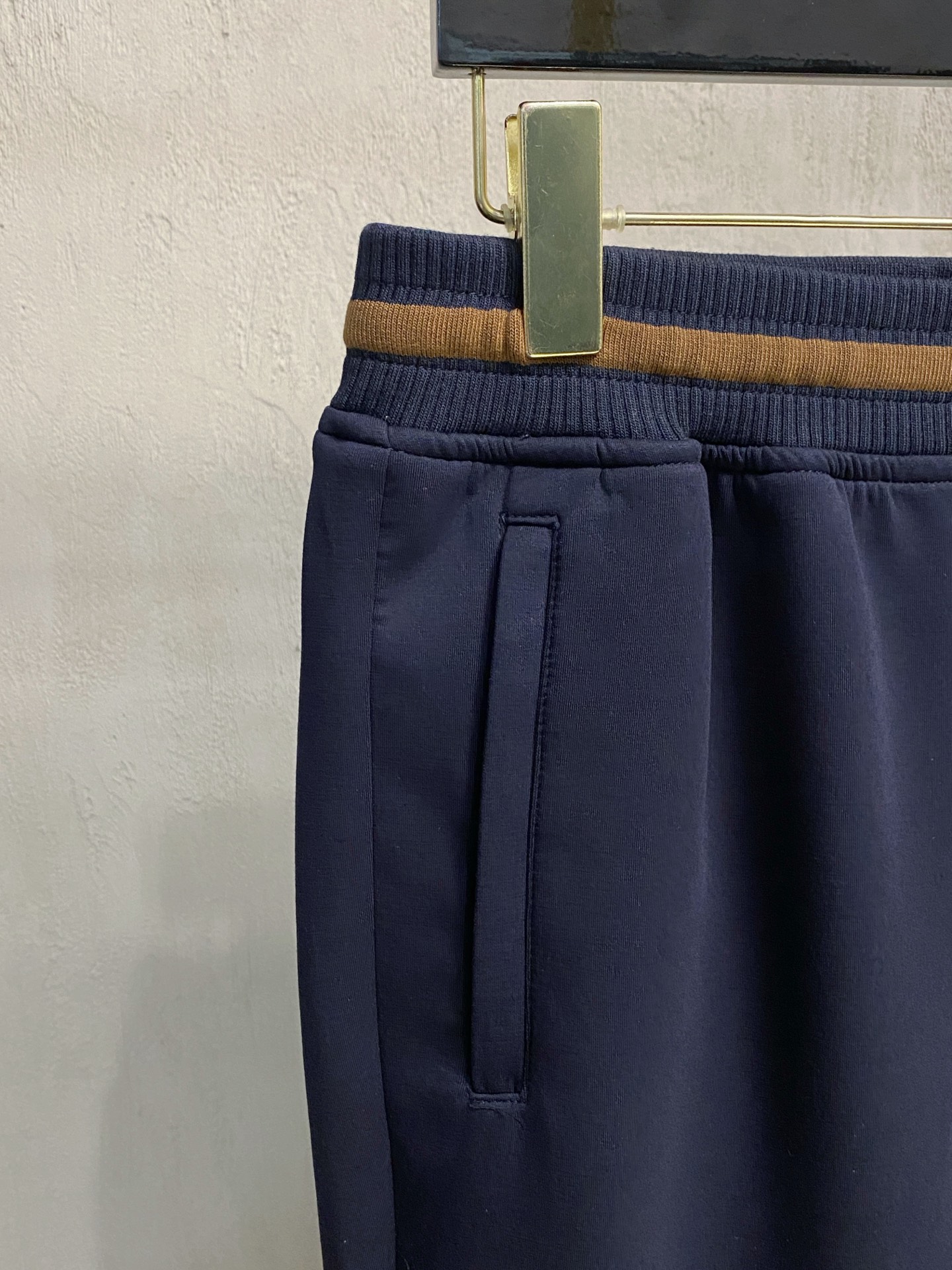 lP🆕💥独家专供新款休闲裤 高端版本！专柜定制面料 舒适度高，细节无可挑剔，品牌元素设计理念，体现高品质