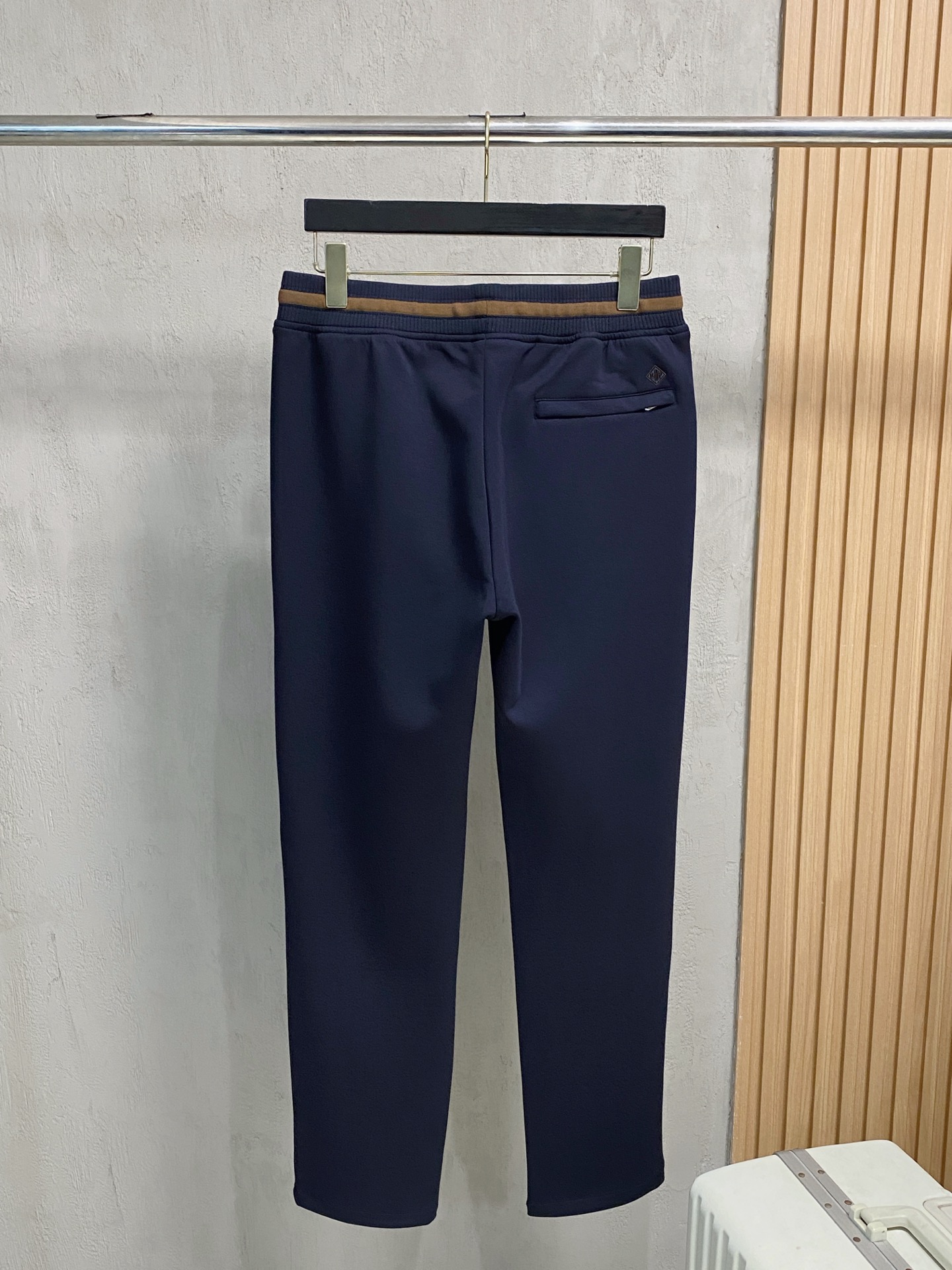 lP🆕💥独家专供新款休闲裤 高端版本！专柜定制面料 舒适度高，细节无可挑剔，品牌元素设计理念，体现高品质