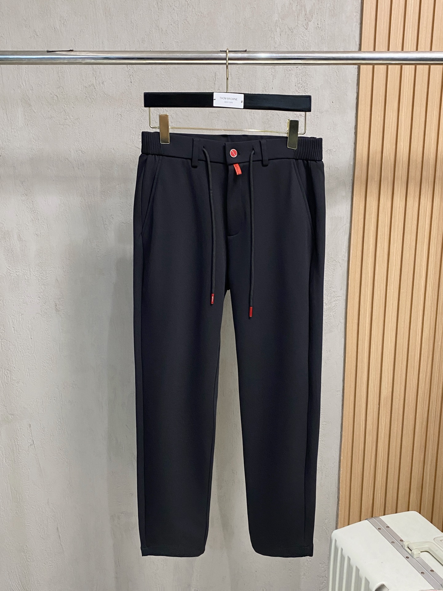 kiton💥独家专供新款休闲裤 高端版本！专柜定制面料 舒适度高，细节无可挑剔，品牌元素设计理念，体现高