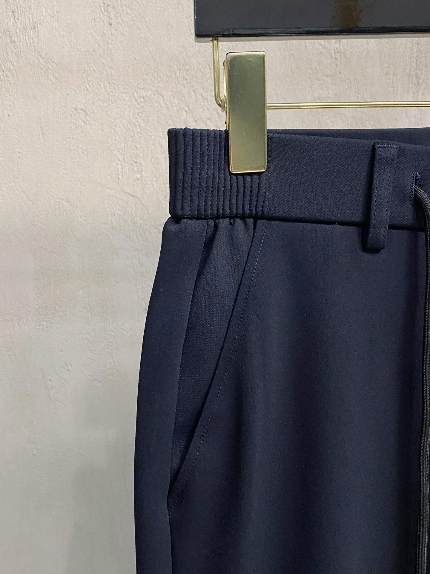 kiton💥独家专供新款休闲裤 高端版本！专柜定制面料 舒适度高，细节无可挑剔，品牌元素设计理念，体现高