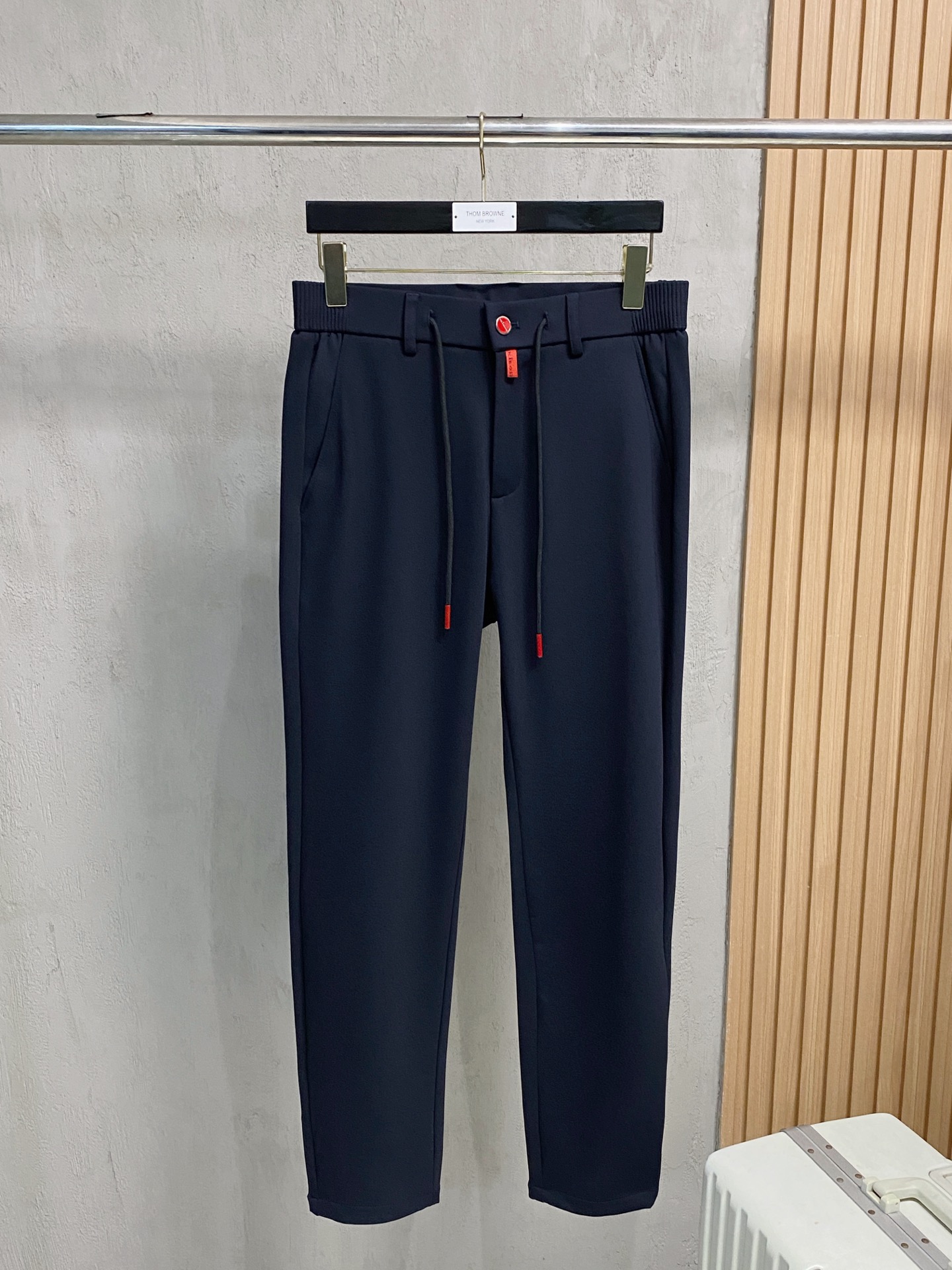 kiton💥独家专供新款休闲裤 高端版本！专柜定制面料 舒适度高，细节无可挑剔，品牌元素设计理念，体现高