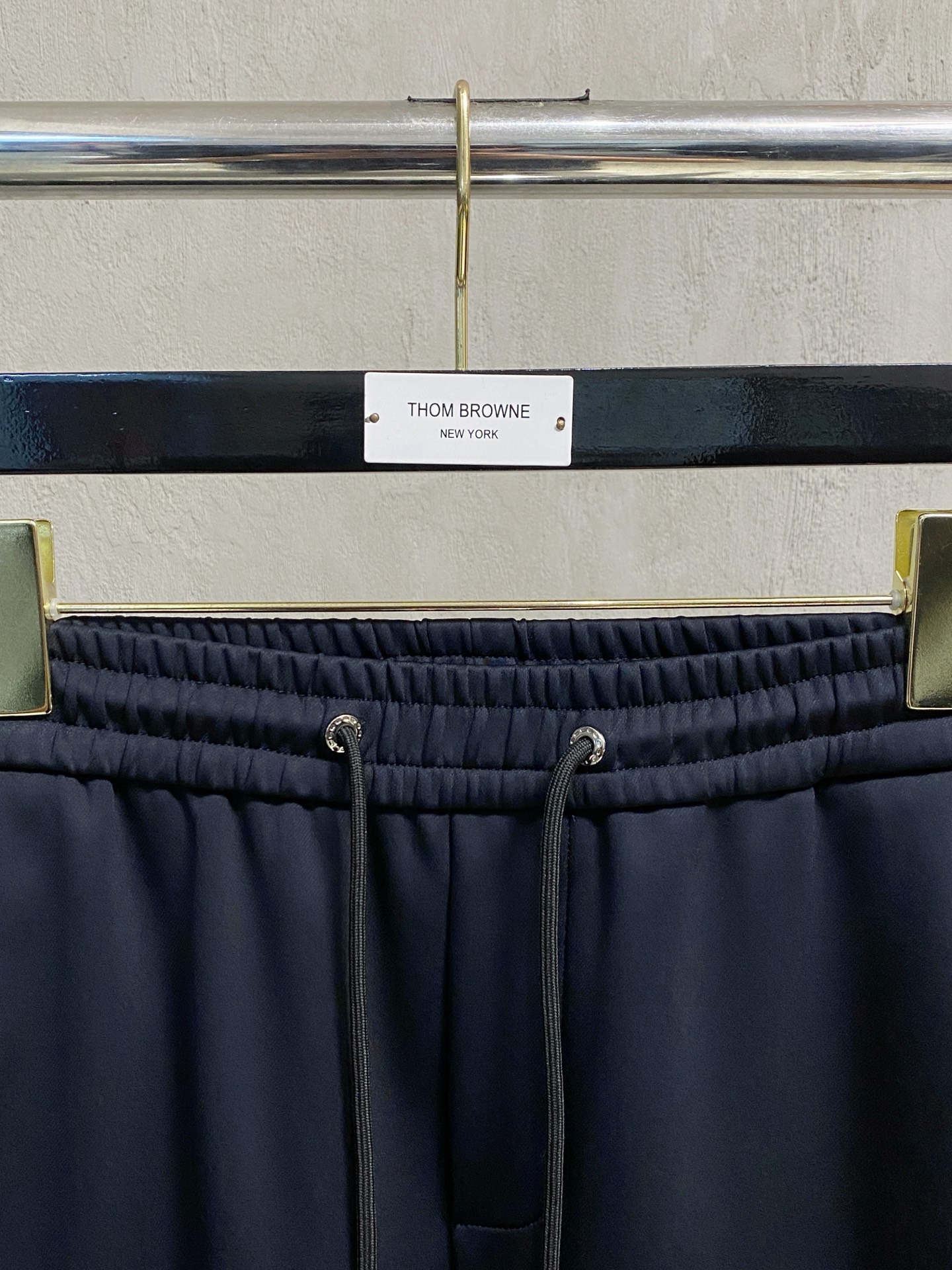 kiton 💥独家专供新款休闲裤 高端版本！专柜定制面料 舒适度高，细节无可挑剔，品牌元素设计理念，体现