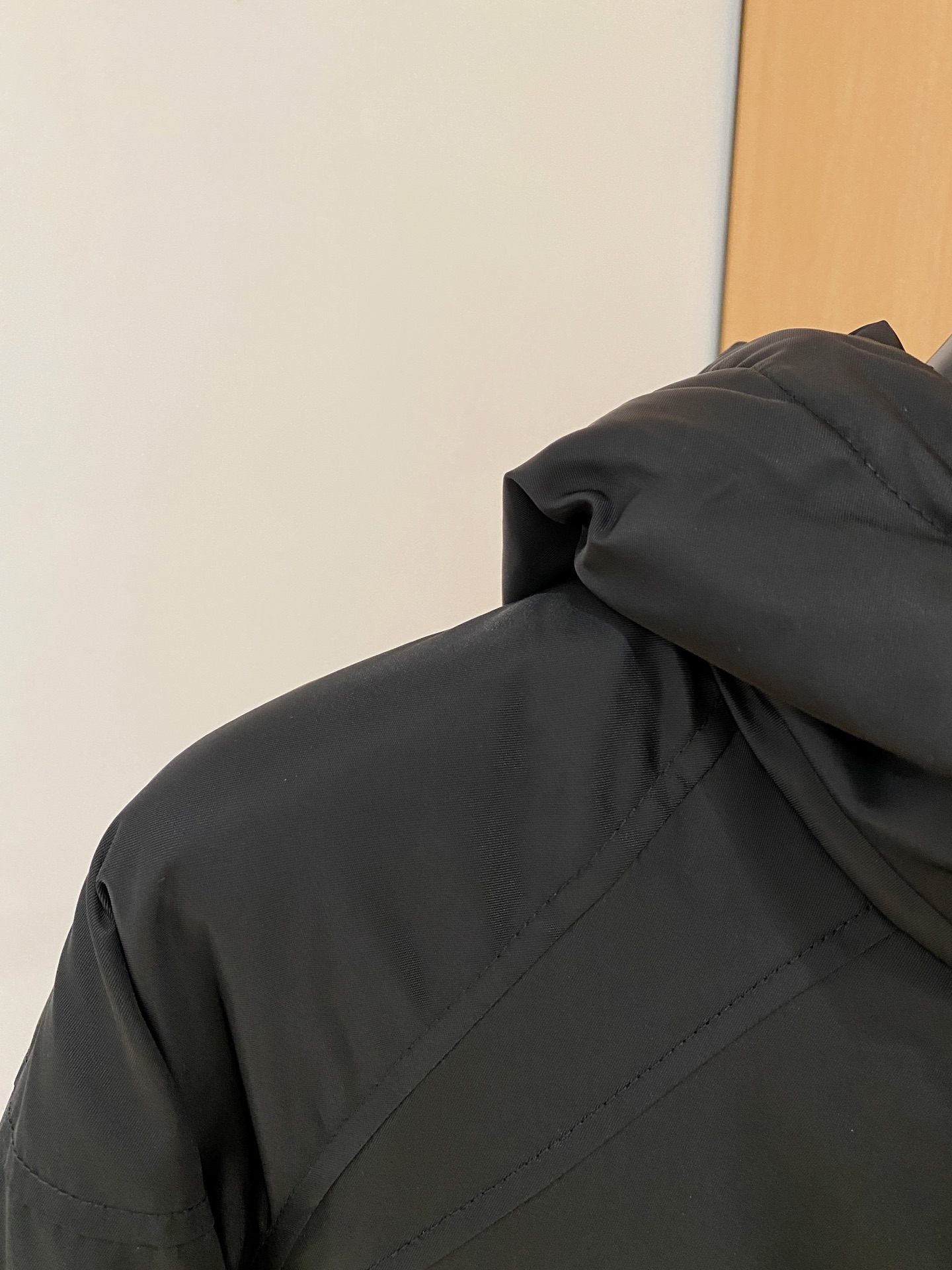 。普拉达2025秋冬新款🆕原版1:1订制五金配件全进口原版定制 欢迎专柜对比 绝对的高品质 采用顶级95