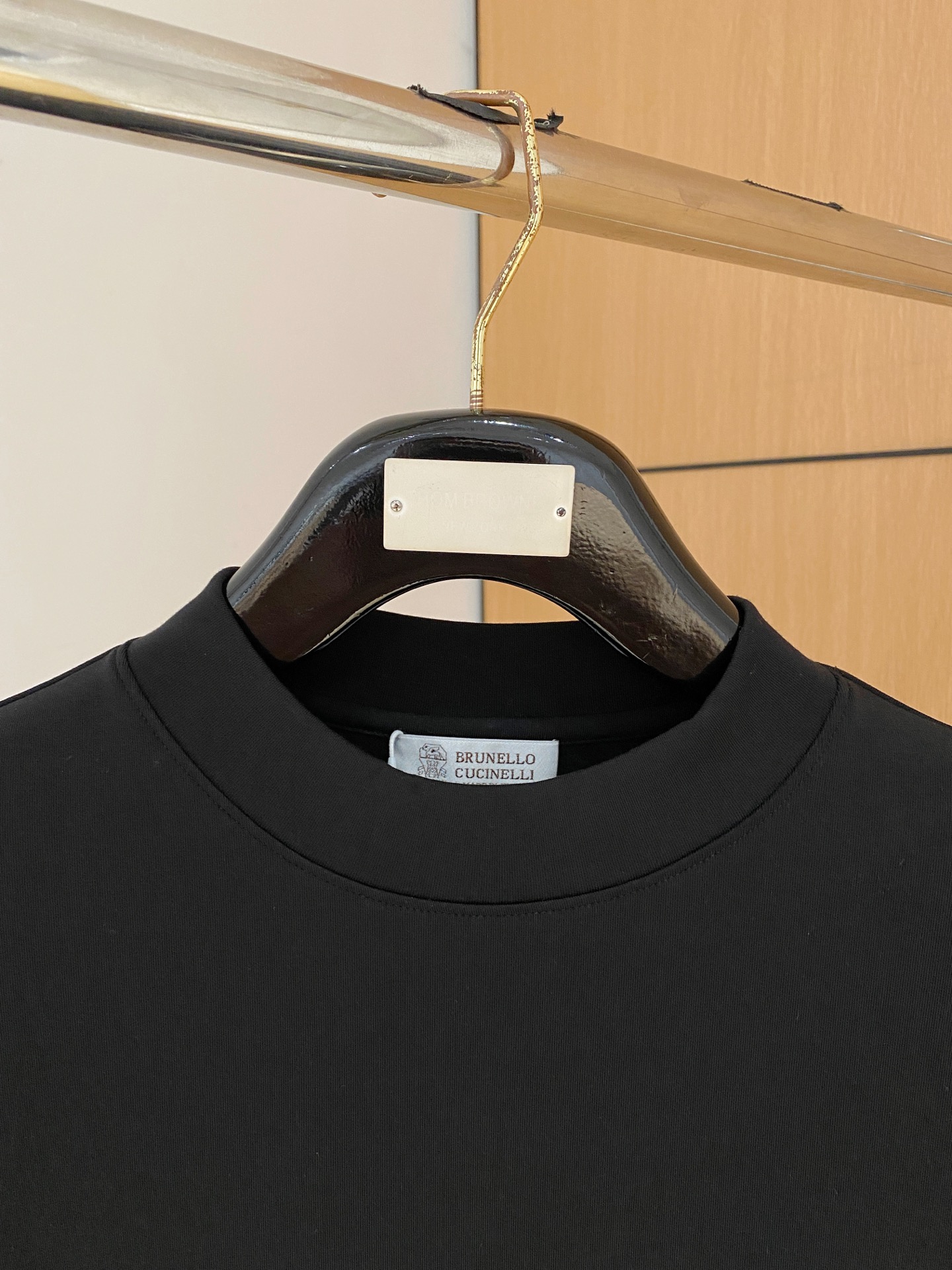 bc家 2025秋冬男士最新的贸易订单打底衫，全品相！！采用logo图案刺绣设计！定制婴儿绒面料！上身舒