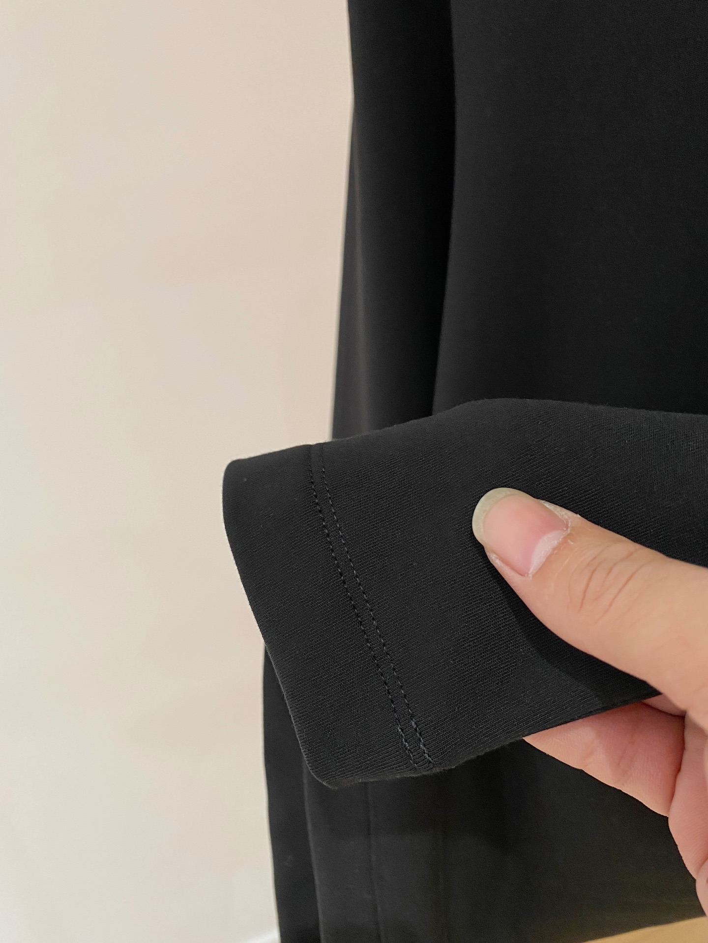 bc家 2025秋冬男士最新的贸易订单打底衫，全品相！！采用logo图案刺绣设计！定制婴儿绒面料！上身舒