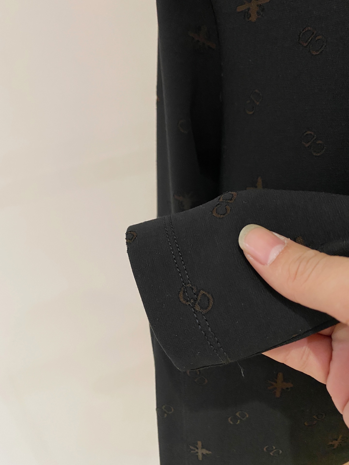 P迪奥25SS【新品】最新最顶级版本精美工艺圆领卫衣，最顶级的品质专柜原单套头衫，顶级制作工艺进口面料，