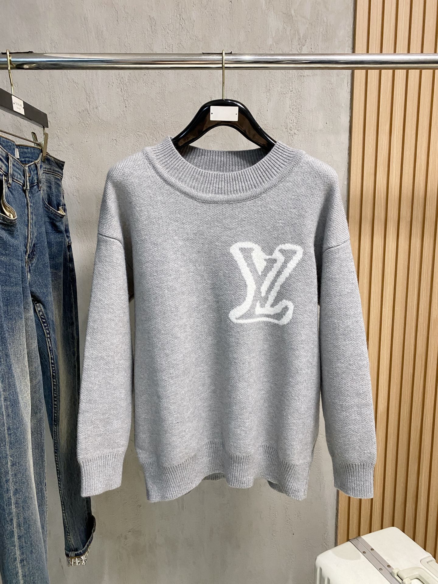 Wool Blend Embroidered Logo Sweater – Comfort & Style, Fall/Winter Collection