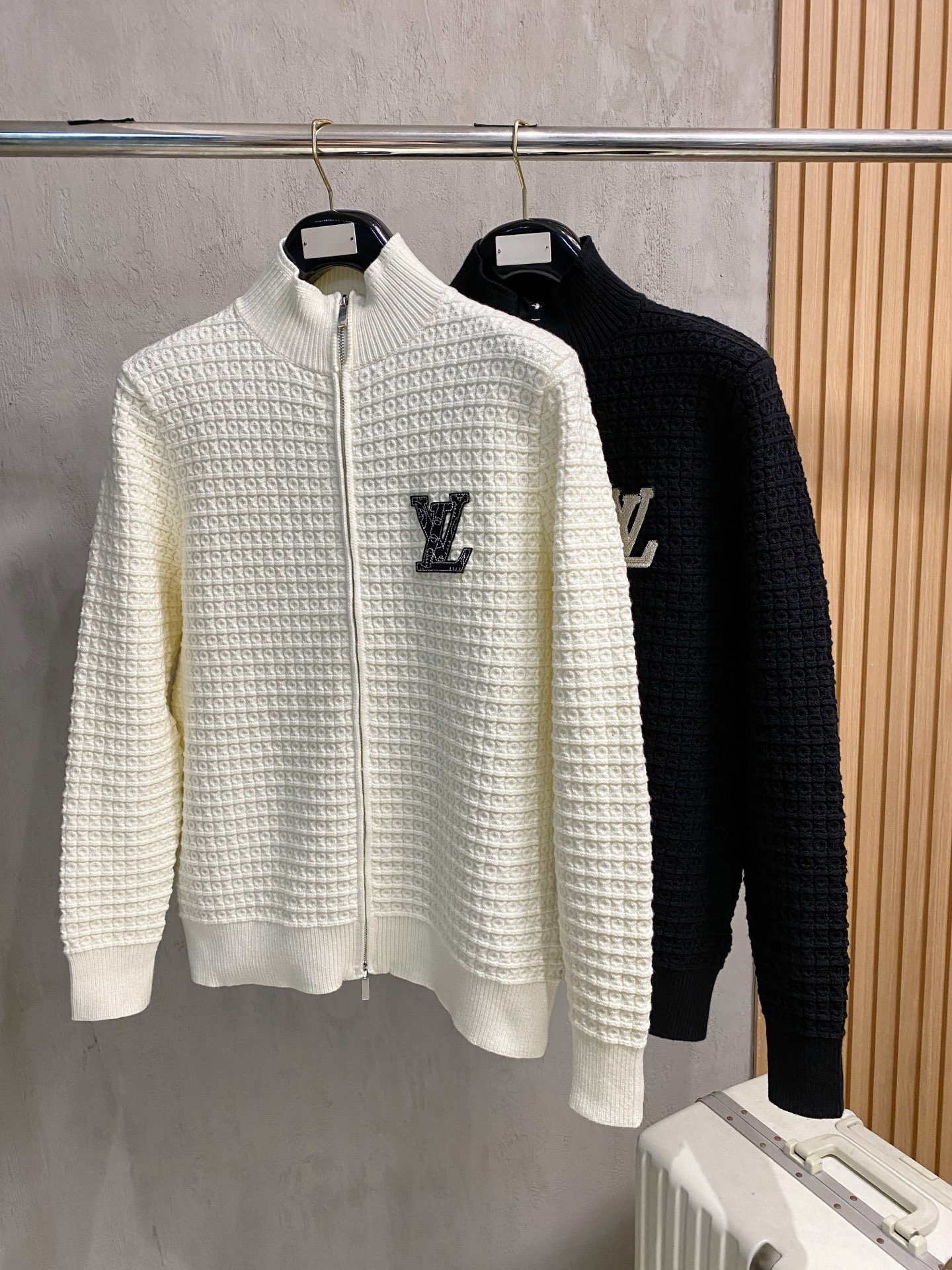 Louis Vuitton Wool-Blend Cardigan Sweater - Embroidered Logo, Comfortable Knit 10 i1759126797295 6631 0 8