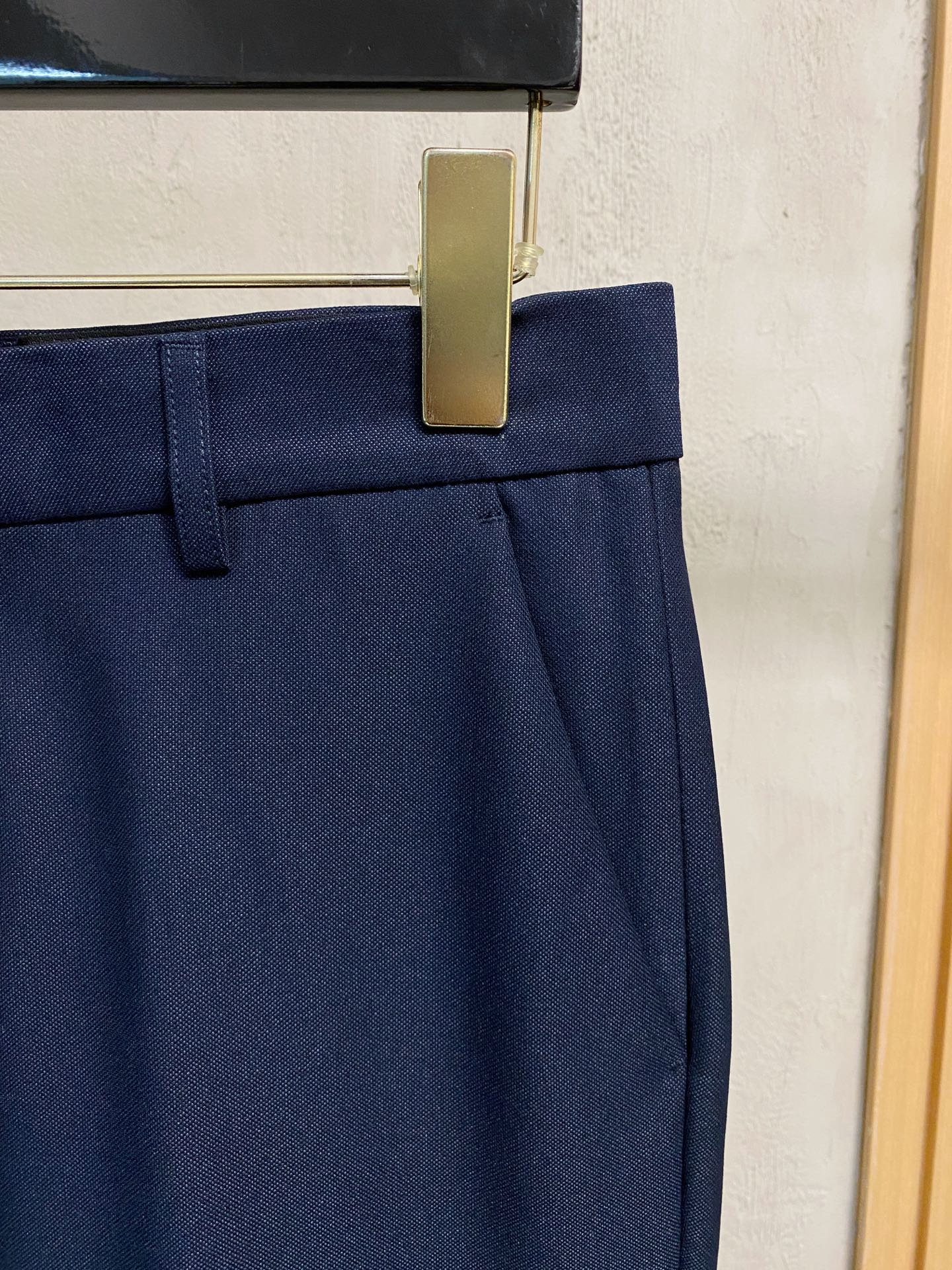 Dior 迪奥 休闲裤 西裤2025SS秋冬新款 高级定制裤子专用面料 定制原版五金 重工工艺打造 车工