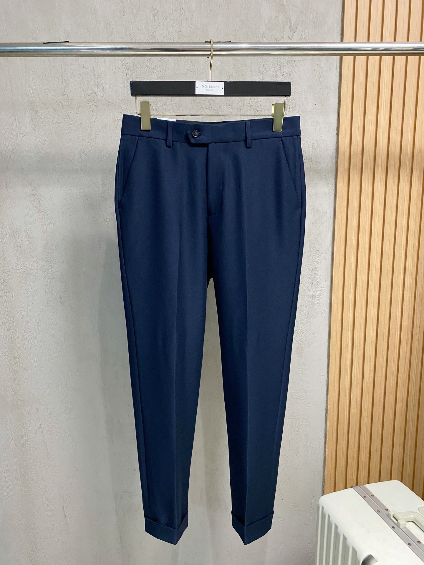 Dior 迪奥 休闲裤 西裤2025SS秋冬新款 高级定制裤子专用面料 定制原版五金 重工工艺打造 车工