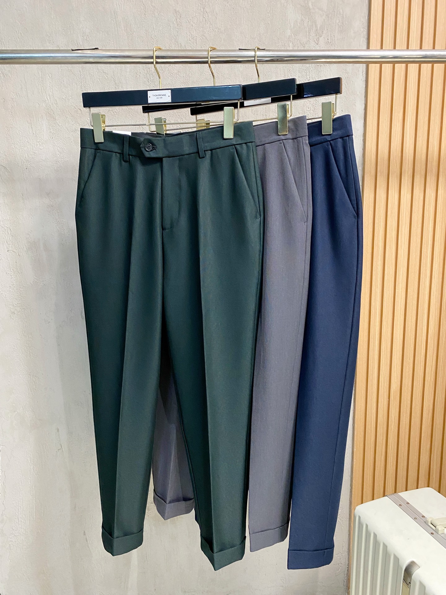 Dior 迪奥 休闲裤 西裤2025SS秋冬新款 高级定制裤子专用面料 定制原版五金 重工工艺打造 车工