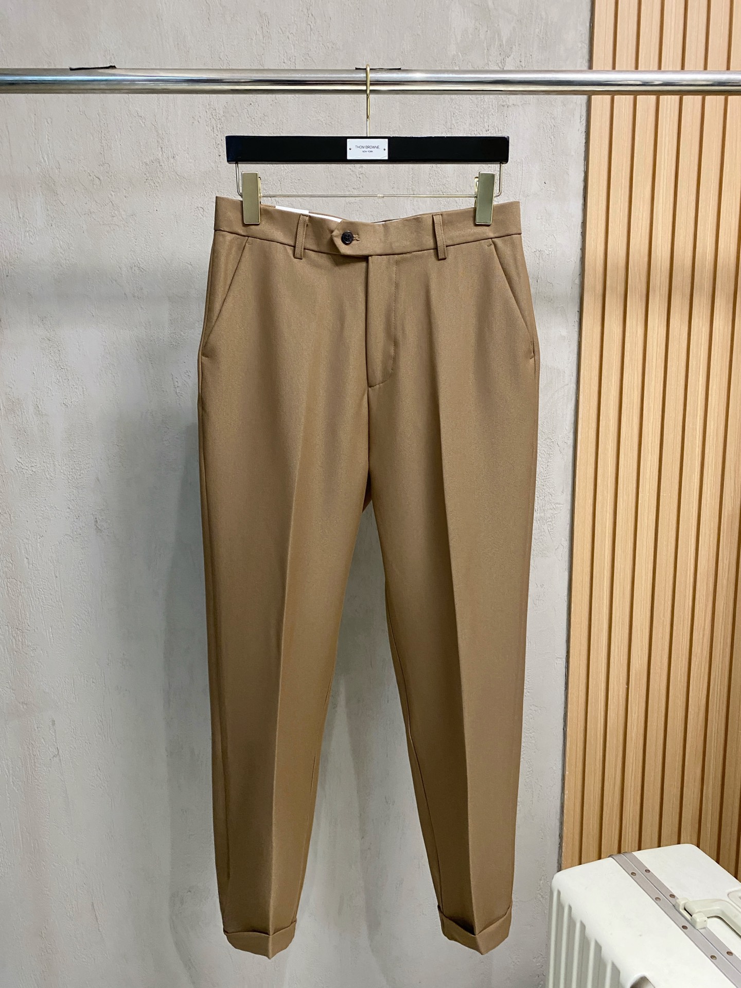 Dior 迪奥 休闲裤 西裤2025SS秋冬新款 高级定制裤子专用面料 定制原版五金 重工工艺打造 车工