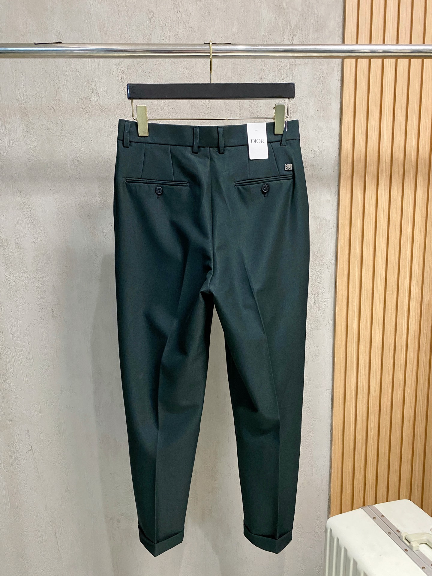 Dior 迪奥 休闲裤 西裤2025SS秋冬新款 高级定制裤子专用面料 定制原版五金 重工工艺打造 车工