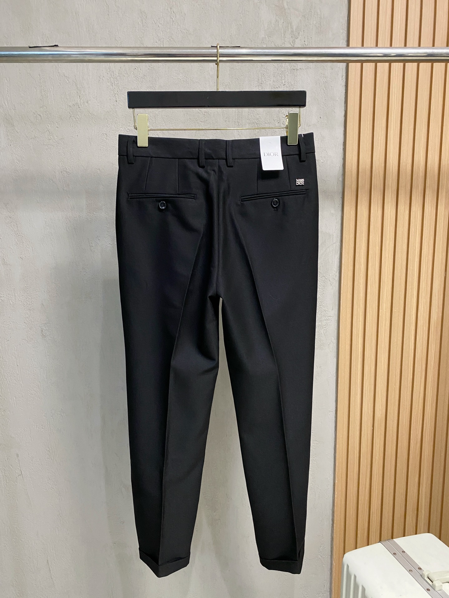 Dior 迪奥 休闲裤 西裤2025SS秋冬新款 高级定制裤子专用面料 定制原版五金 重工工艺打造 车工