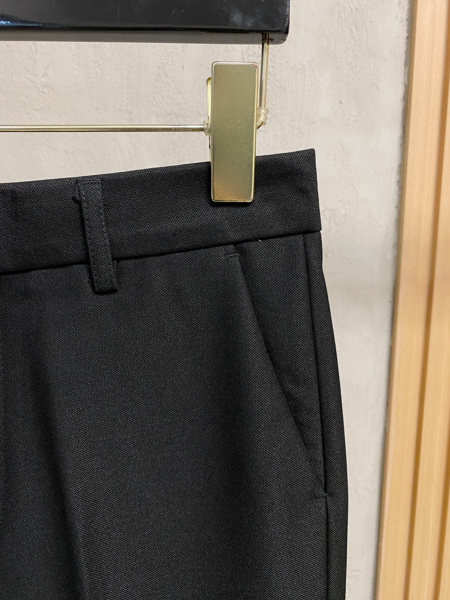 Dior 迪奥 休闲裤 西裤2025SS秋冬新款 高级定制裤子专用面料 定制原版五金 重工工艺打造 车工