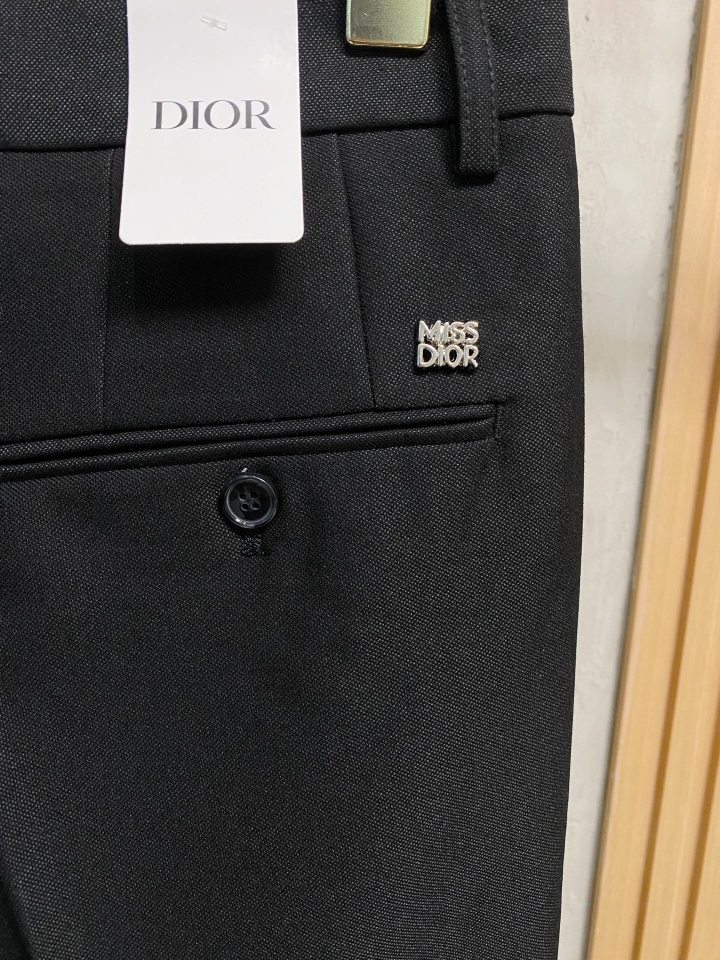 Dior 迪奥 休闲裤 西裤2025SS秋冬新款 高级定制裤子专用面料 定制原版五金 重工工艺打造 车工
