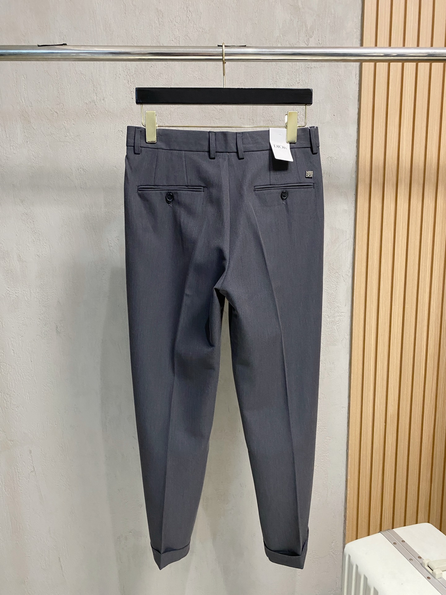 Dior 迪奥 休闲裤 西裤2025SS秋冬新款 高级定制裤子专用面料 定制原版五金 重工工艺打造 车工