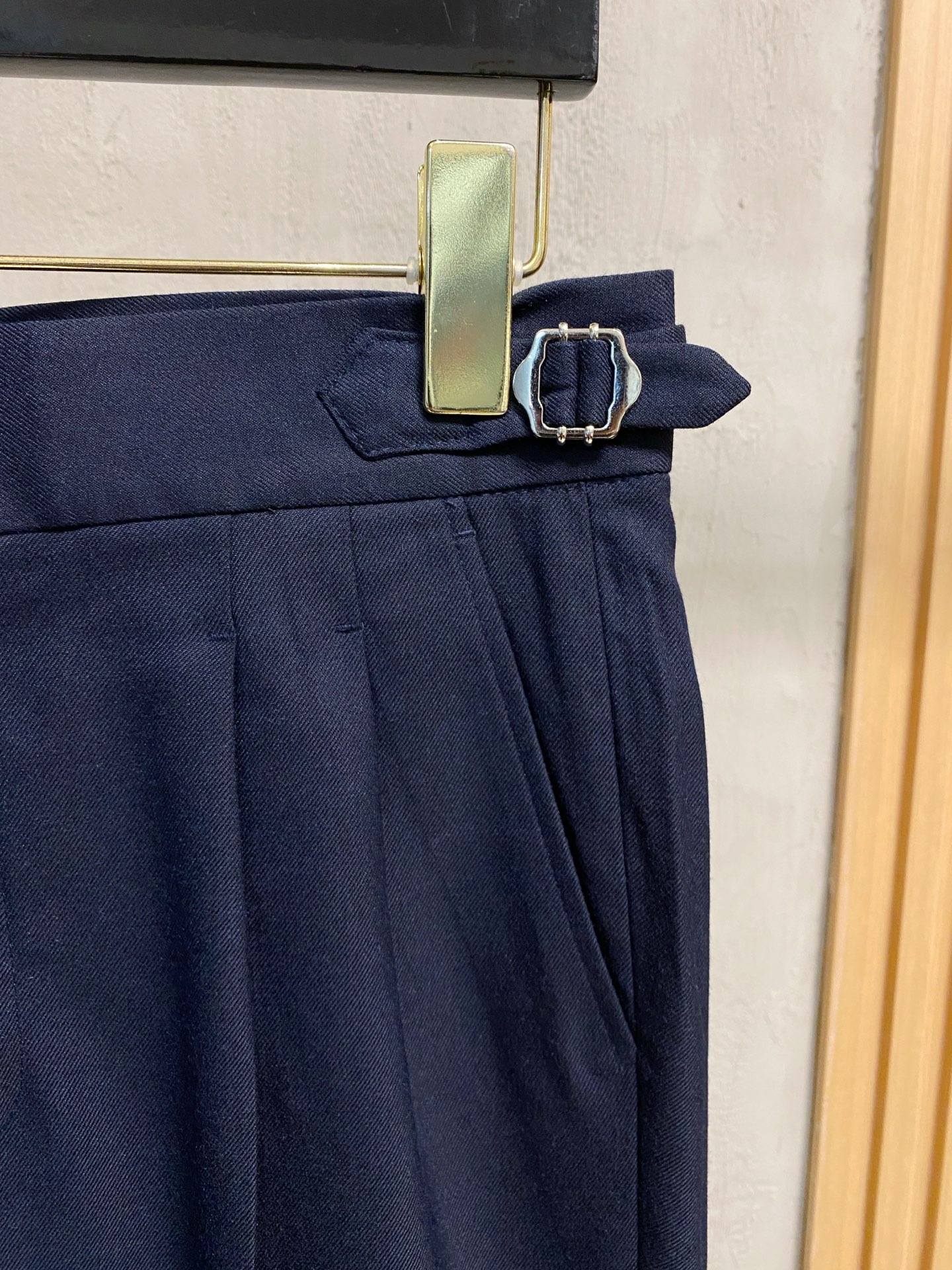 Dior 迪奥 休闲裤 西裤2025SS秋冬新款 高级定制裤子专用面料 定制原版五金 重工工艺打造 车工