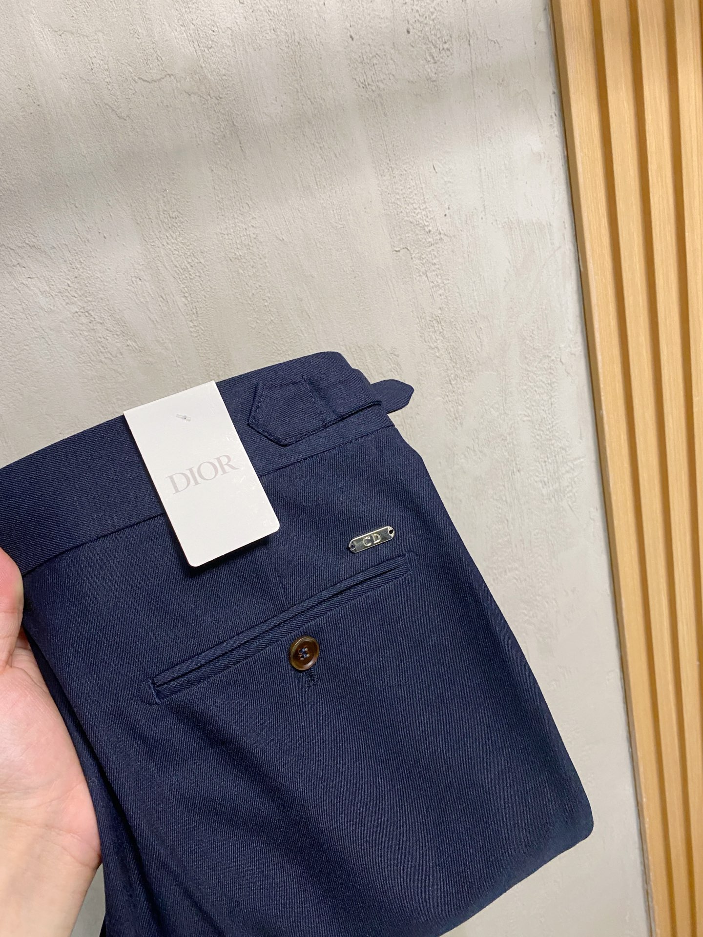 Dior 迪奥 休闲裤 西裤2025SS秋冬新款 高级定制裤子专用面料 定制原版五金 重工工艺打造 车工