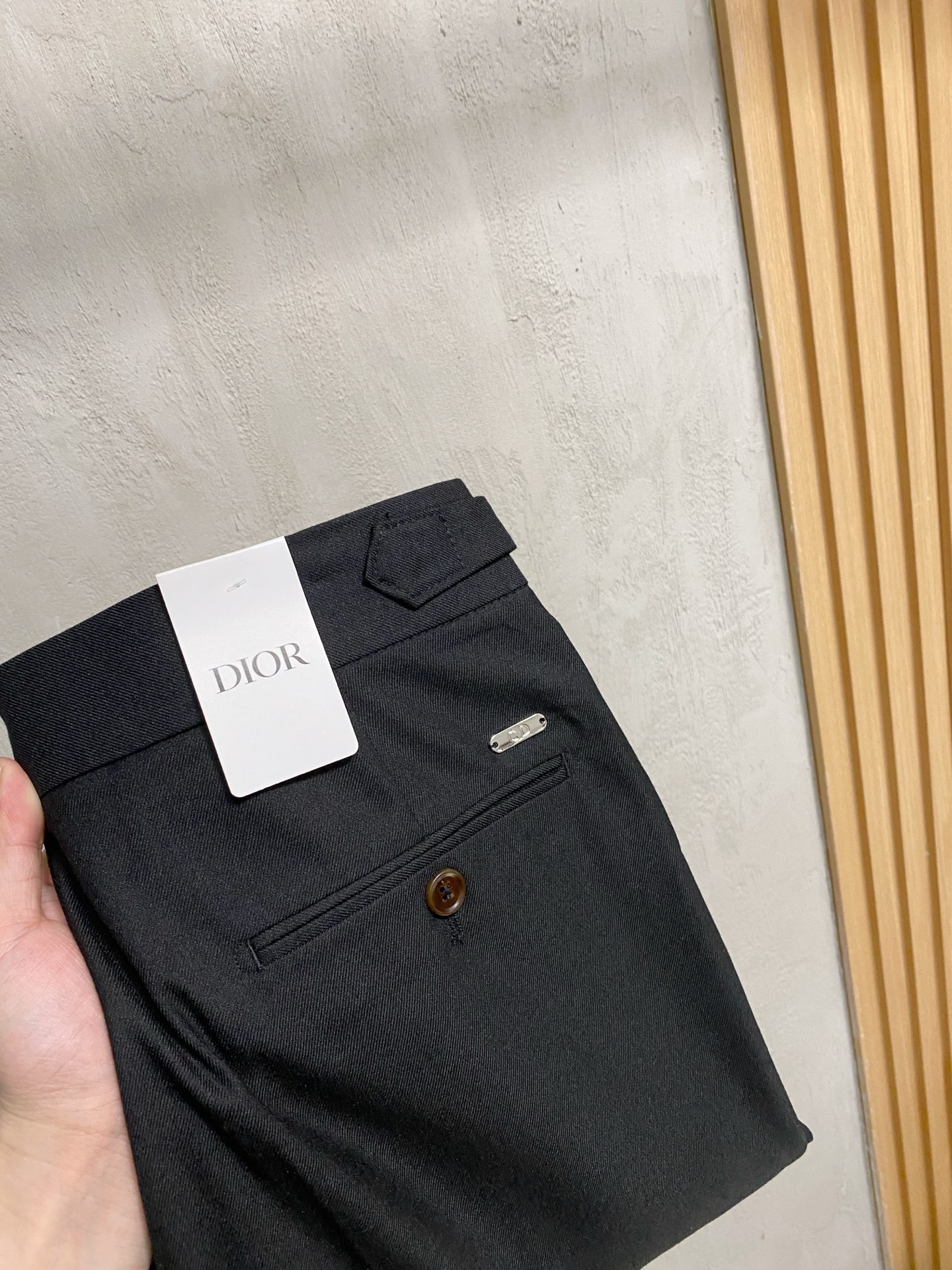 Dior 迪奥 休闲裤 西裤2025SS秋冬新款 高级定制裤子专用面料 定制原版五金 重工工艺打造 车工